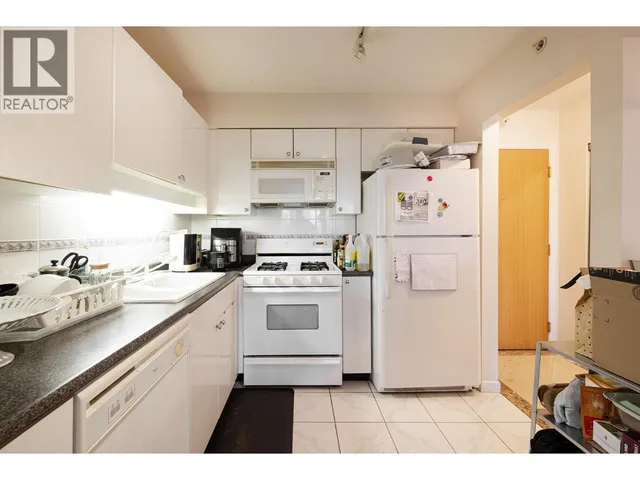502 - 8238 SABA ROAD, Richmond 5