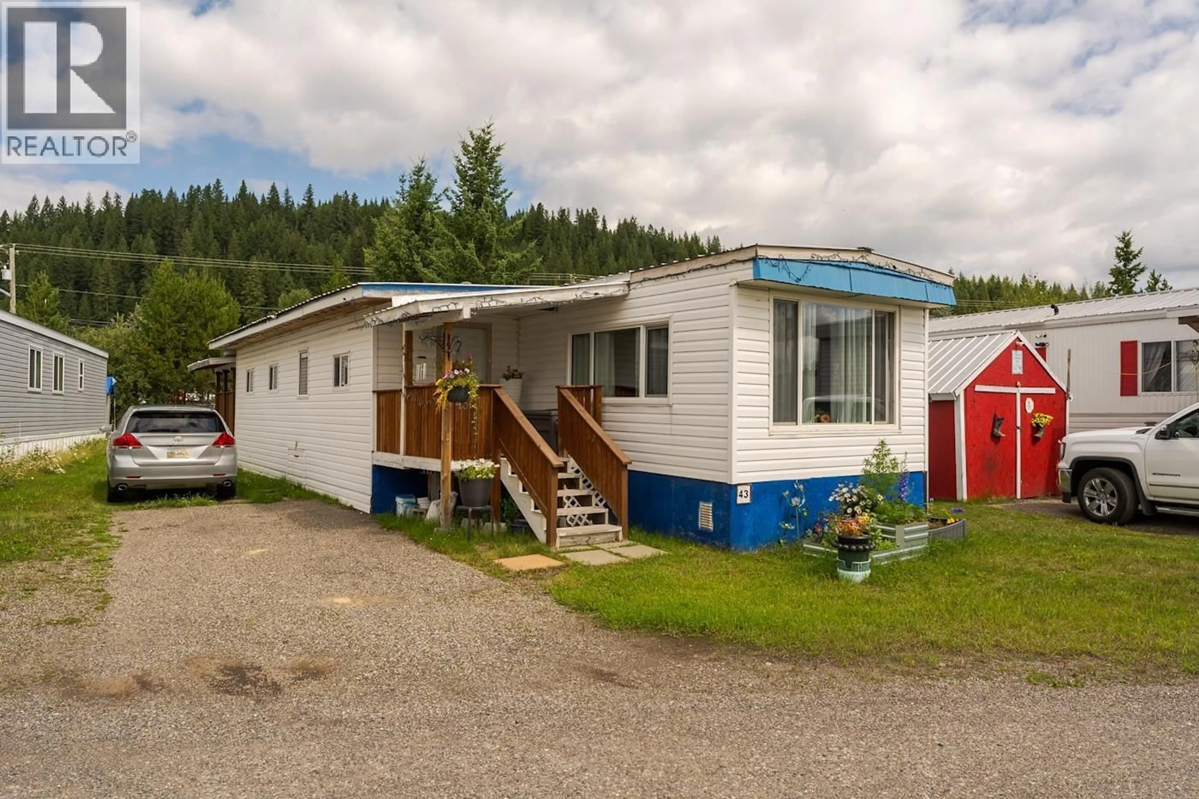 Home with vinyl exterior material, street for 43 - 5125 NORTH NECHAKO ROAD, Prince George British Columbia V2K4V7