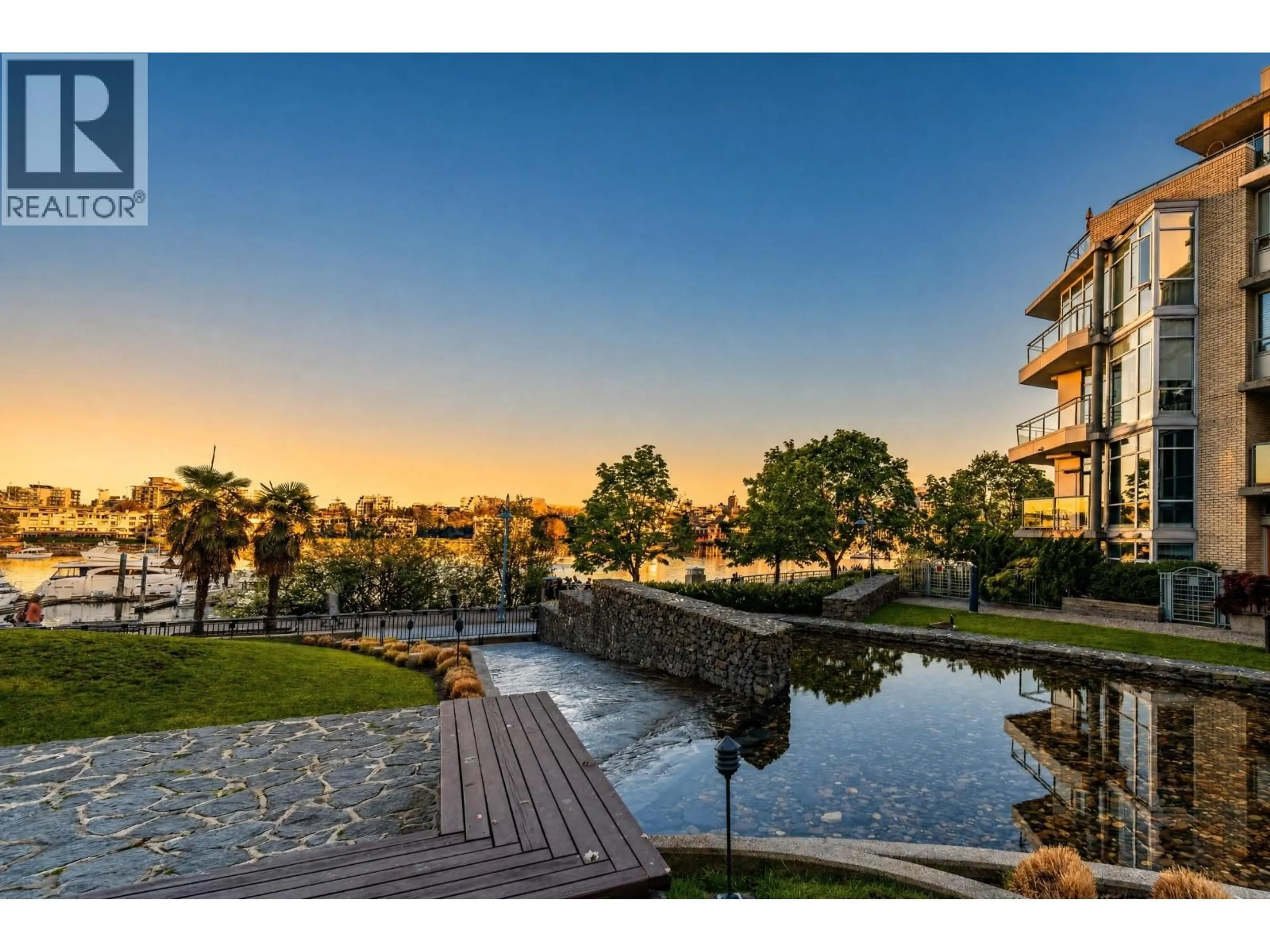 Unknown for 302 - 1228 MARINASIDE CRESCENT, Vancouver British Columbia V6Z2W4