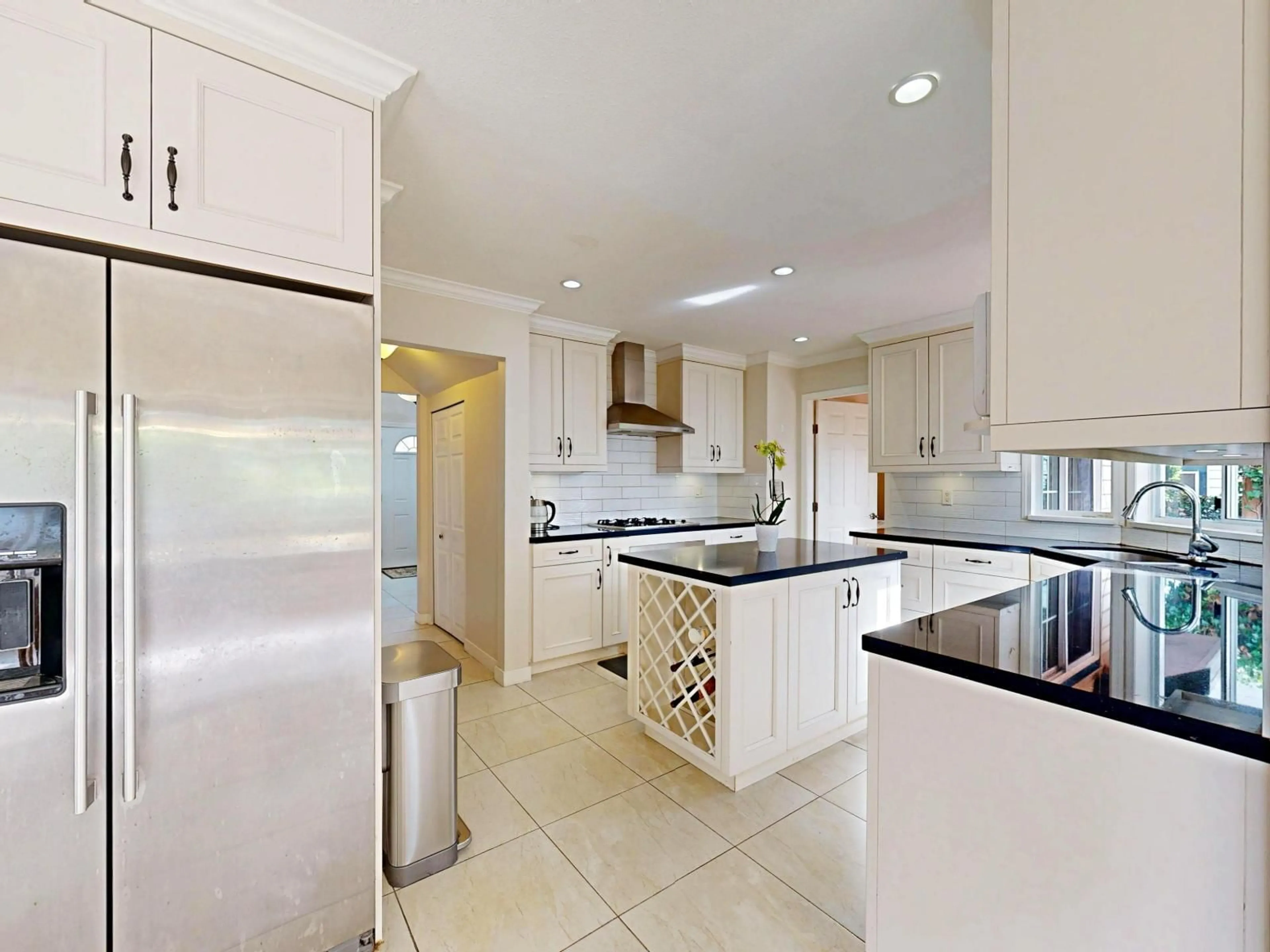 Unknown for 10285 167 STREET, Surrey British Columbia V4N1Z2