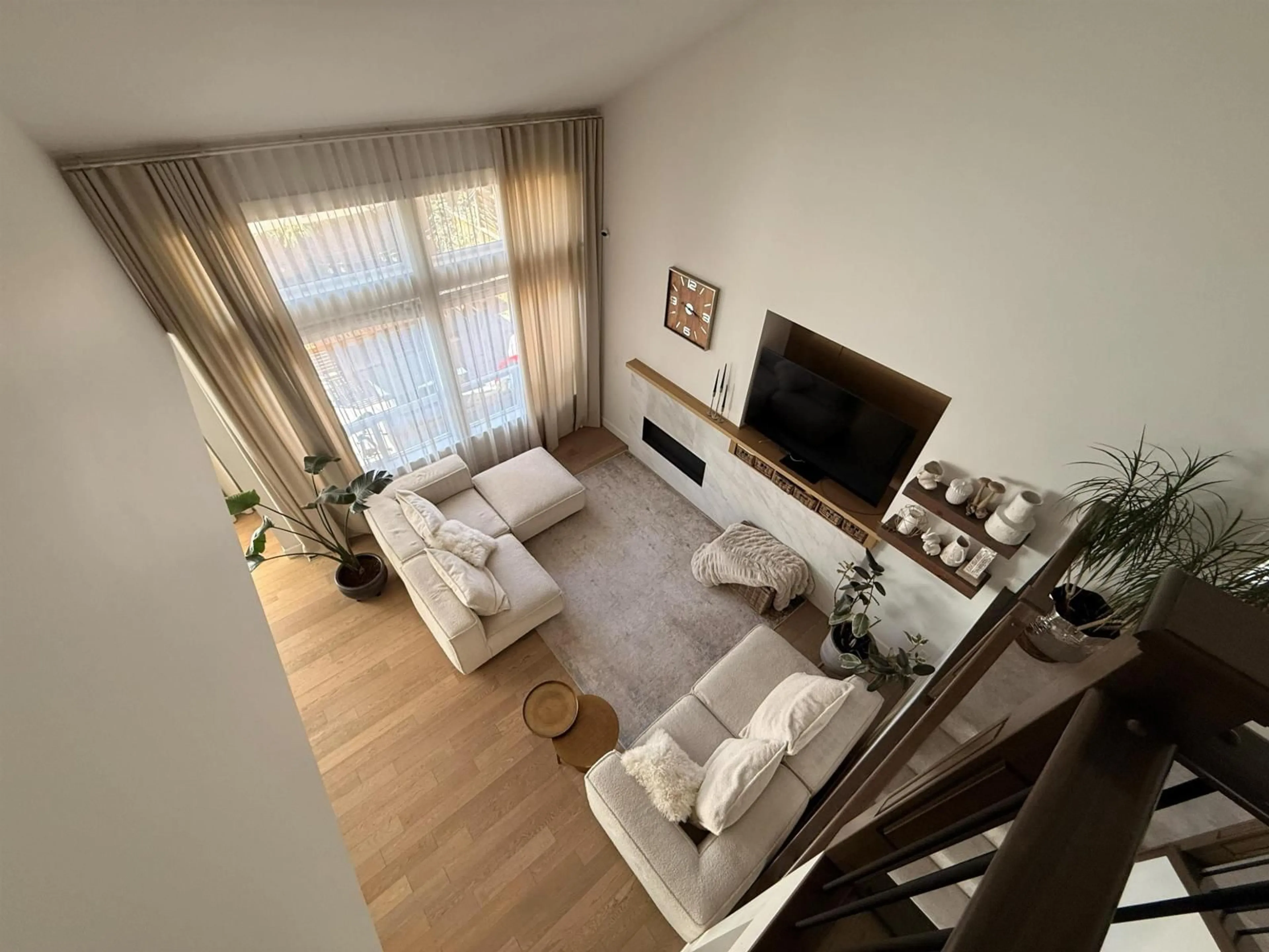 Living room with furniture, unknown for 8467 206 STREET, Langley British Columbia V2Y0P7