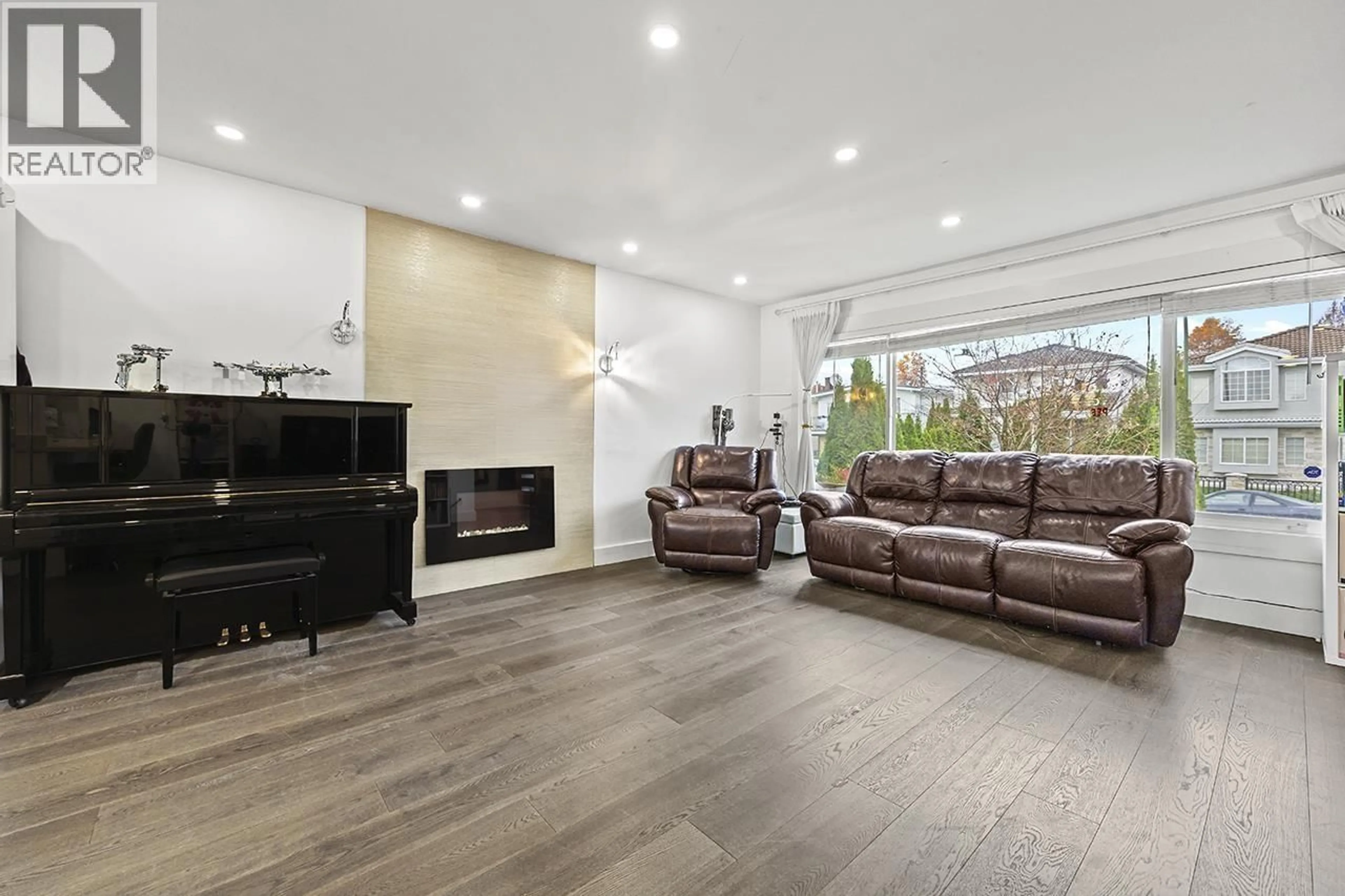 Living room with furniture, unknown for 778 52ND AVENUE, Vancouver British Columbia V5X1H2