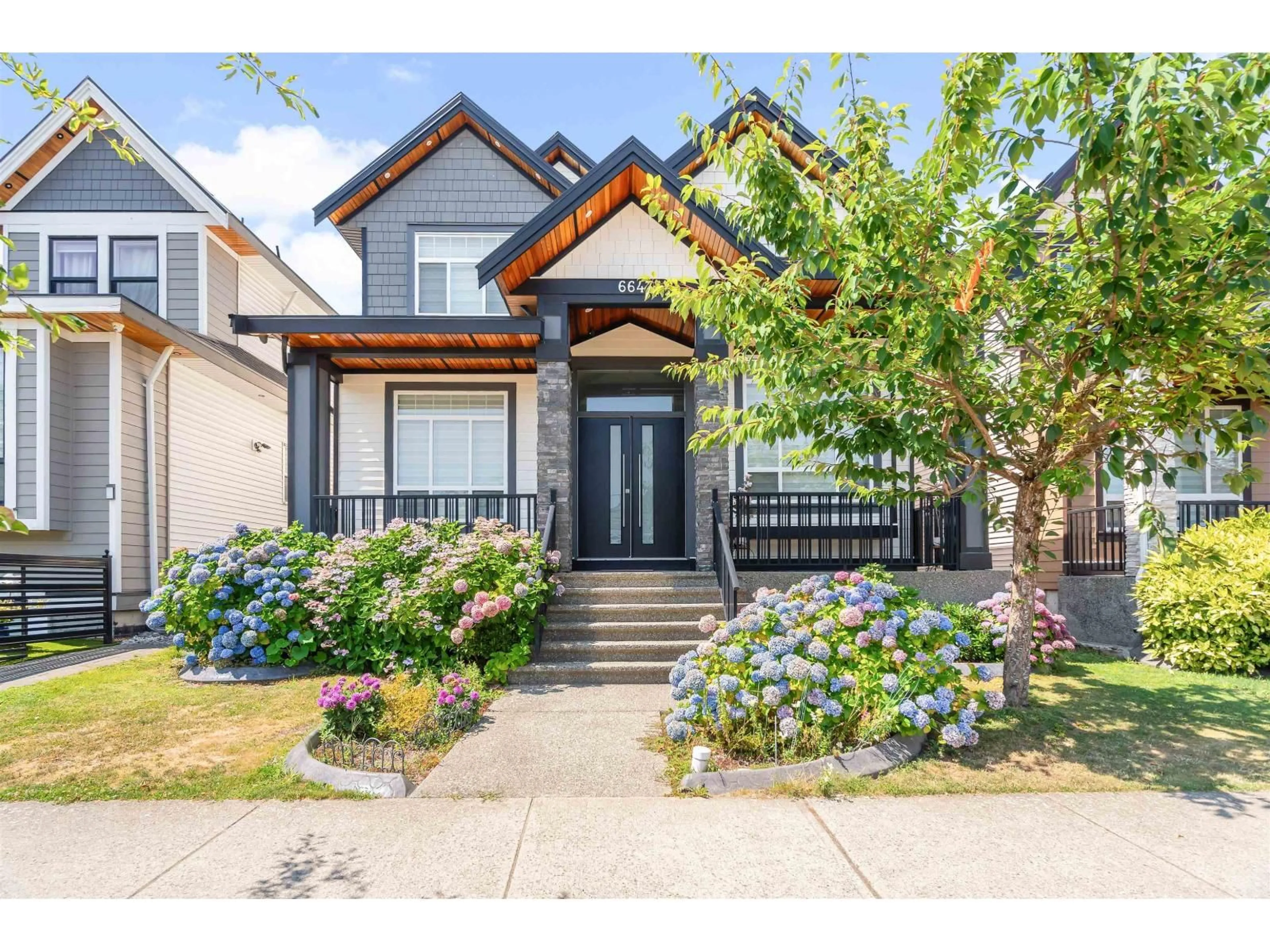 Home with brick exterior material, street for 6647 121A STREET, Surrey British Columbia V3W0H8