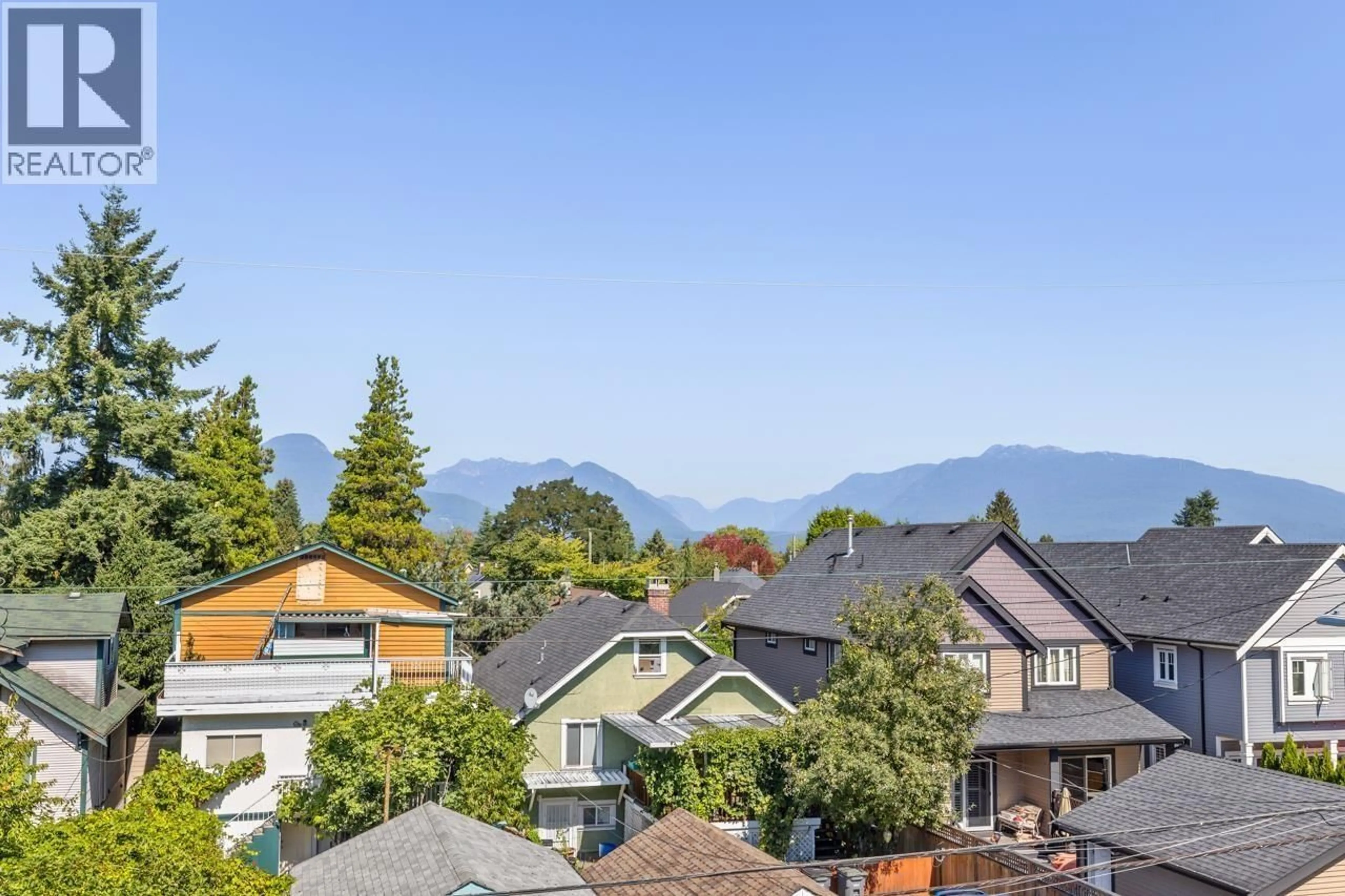 A pic from outside/outdoor area/front of a property/back of a property/a pic from drone, mountain view for 2137 2ND AVENUE, Vancouver British Columbia V5N1E9