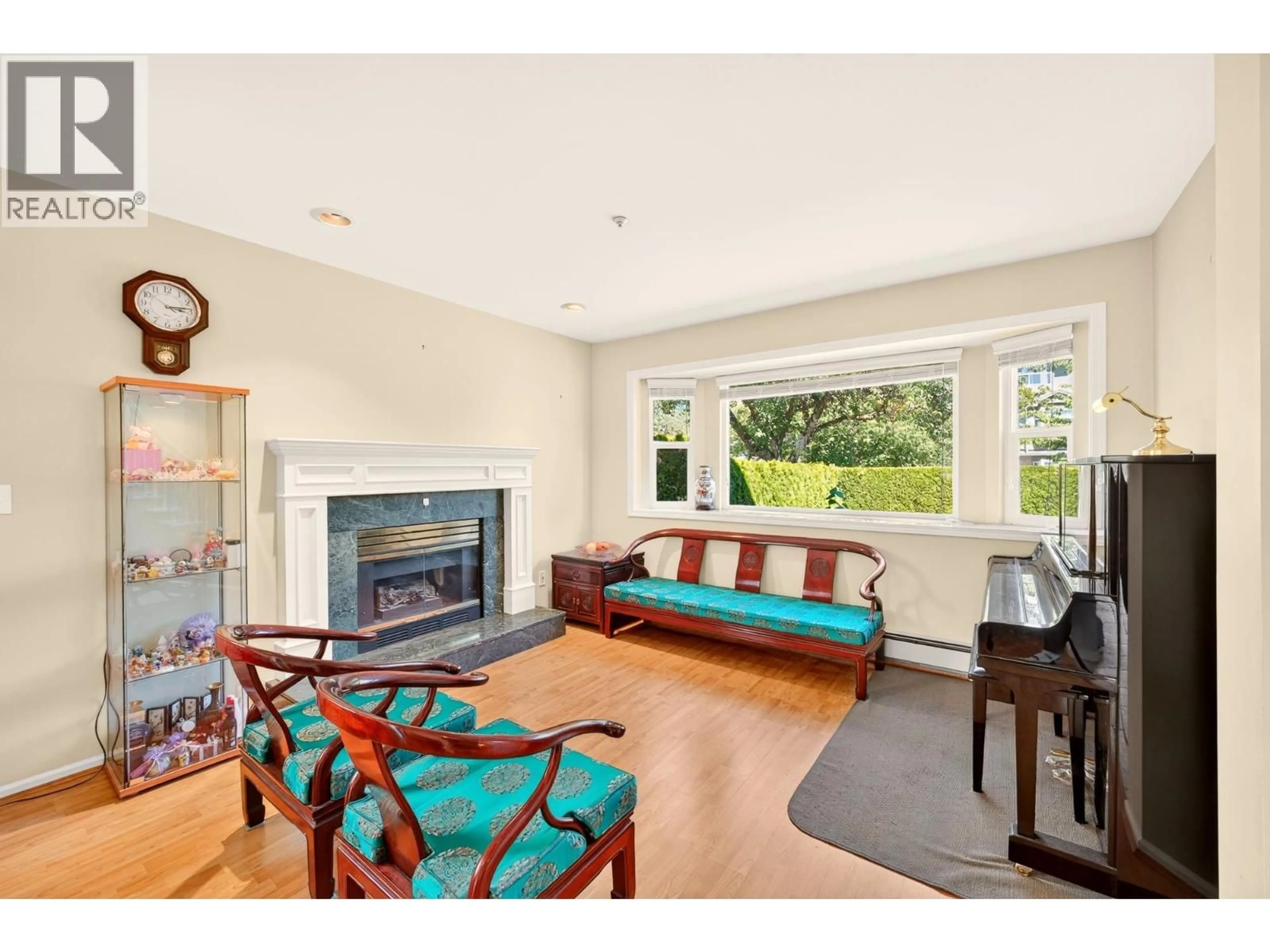 Living room with furniture, unknown for 6673 GLADSTONE STREET, Vancouver British Columbia V5P4E8