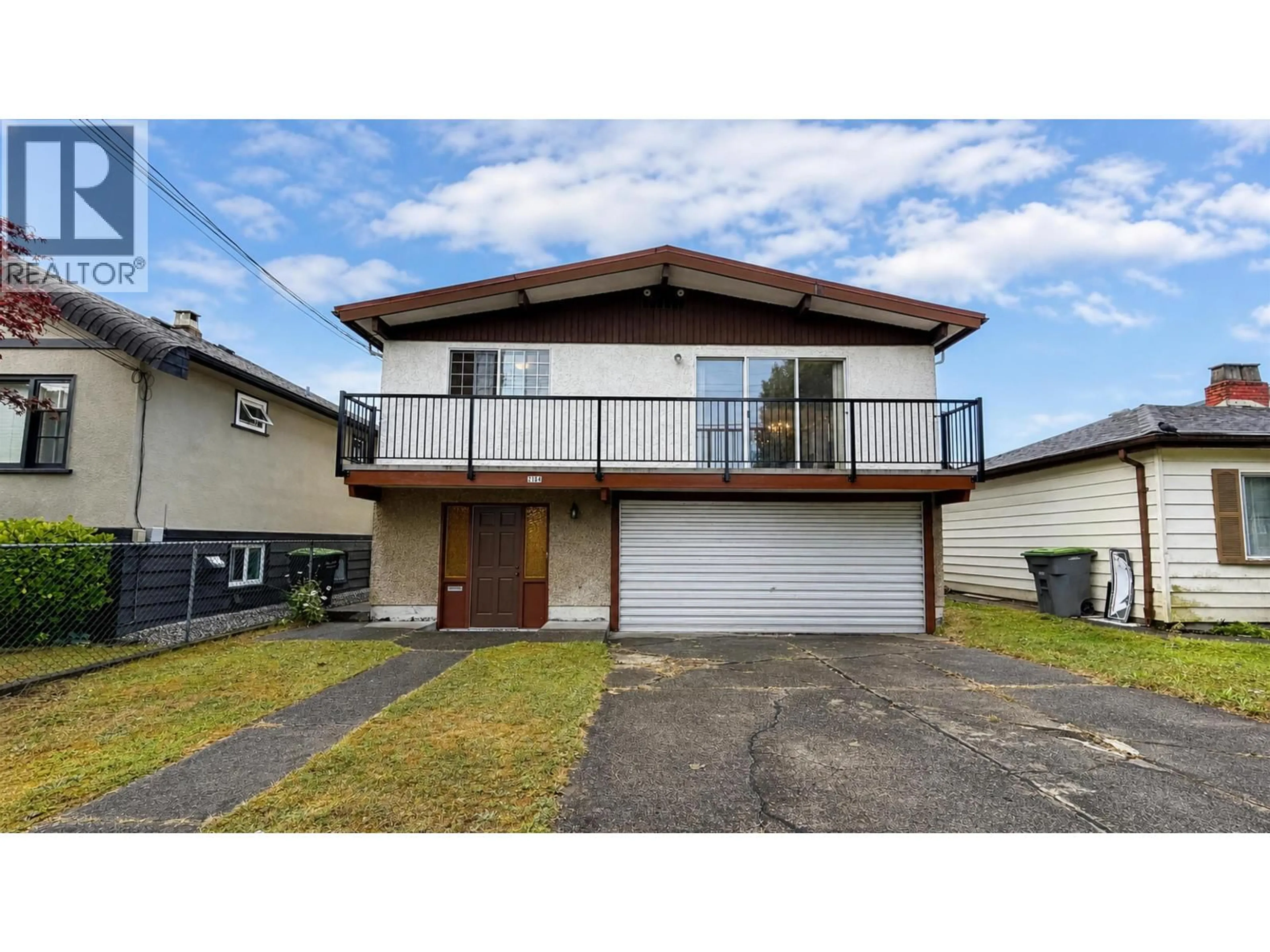 Home with vinyl exterior material, street for 2184 35TH AVENUE, Vancouver British Columbia V5P1B9