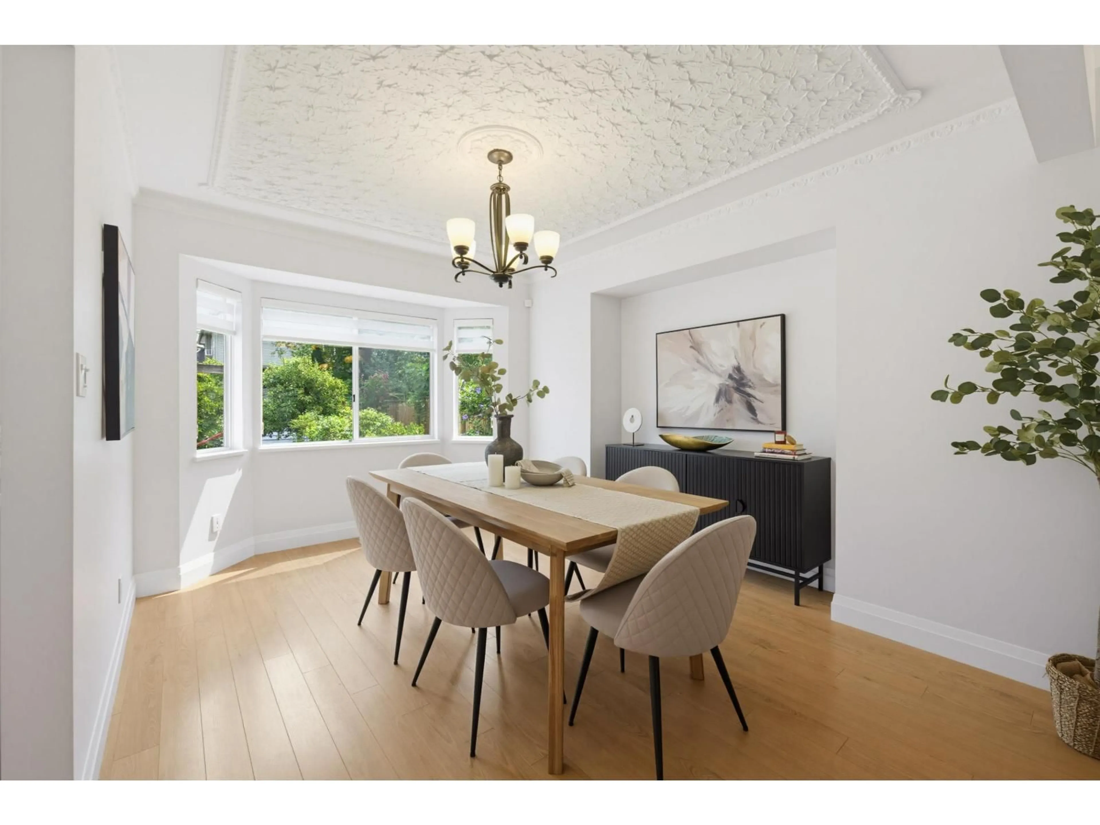 Dining room, wood/laminate floor for 10340 167 STREET, Surrey British Columbia V4N1Z2