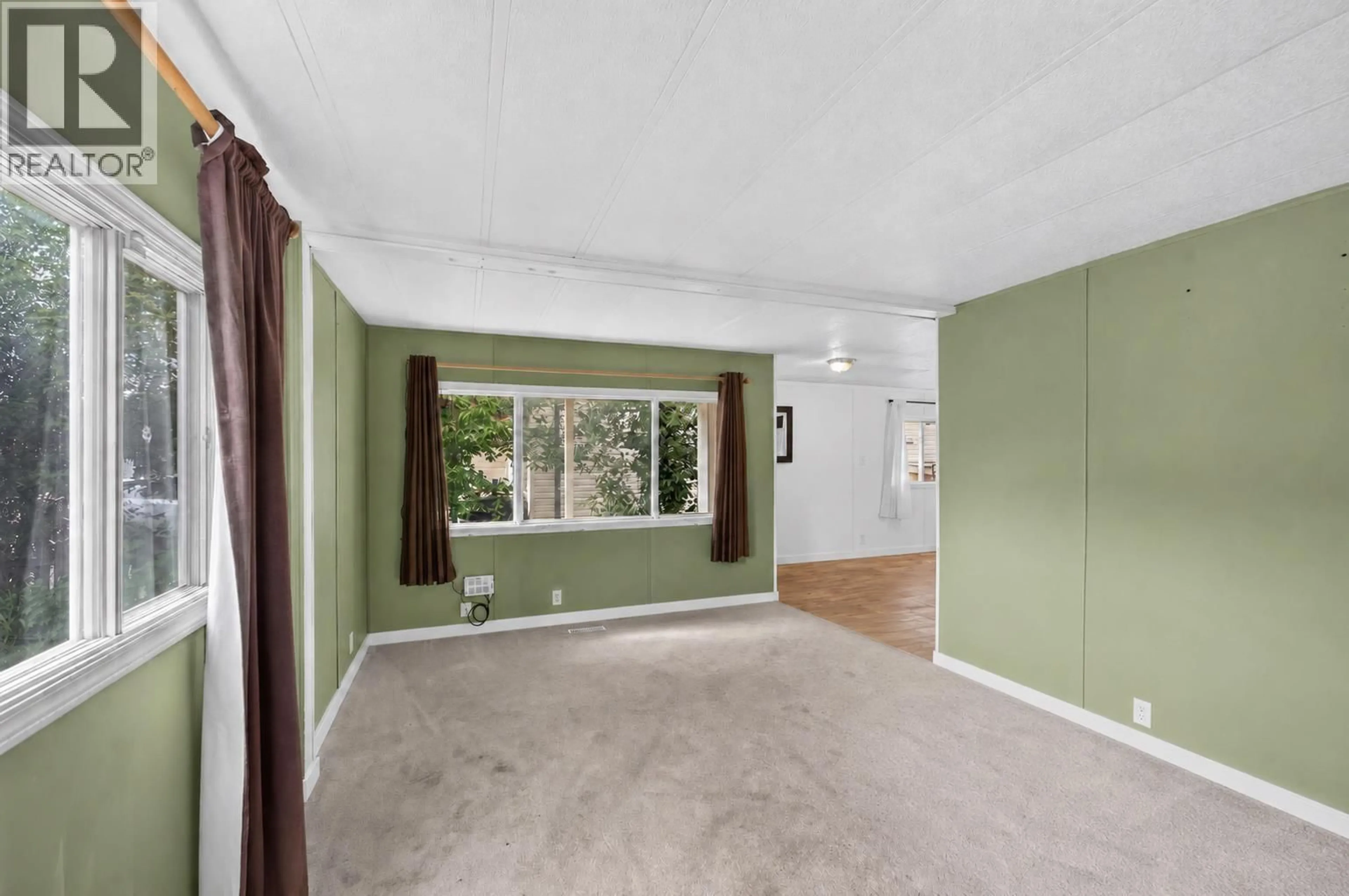 A pic of a room for 8812 76 STREET, Fort St. John British Columbia V1J2Z6