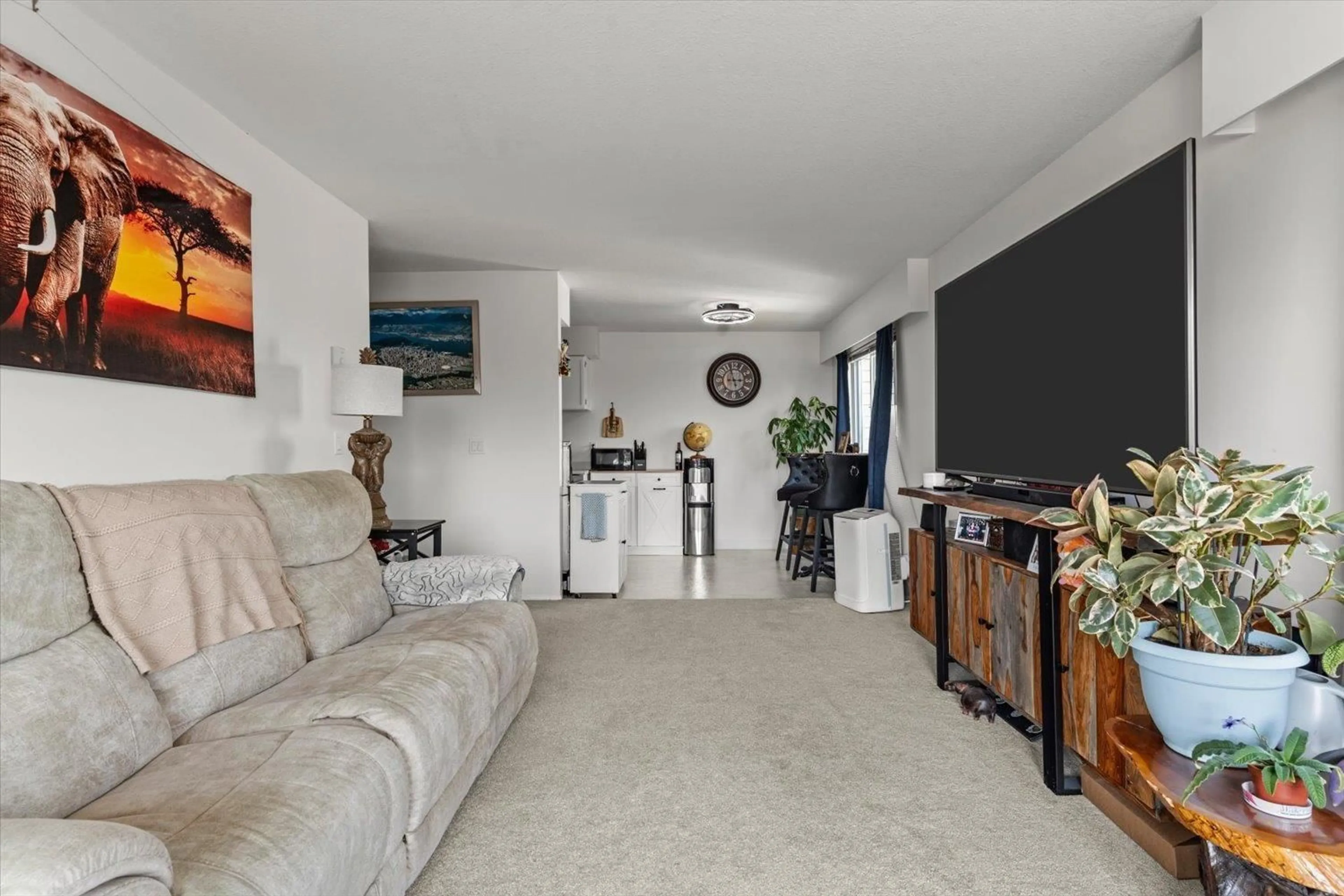 Living room with furniture, unknown for 23 - 46210 MARGARET AVENUE, Chilliwack British Columbia V2P2G9
