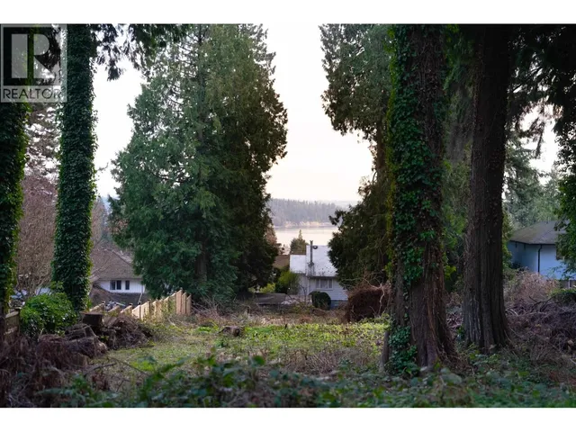 1372 OTTAWA AVENUE, West Vancouver 2