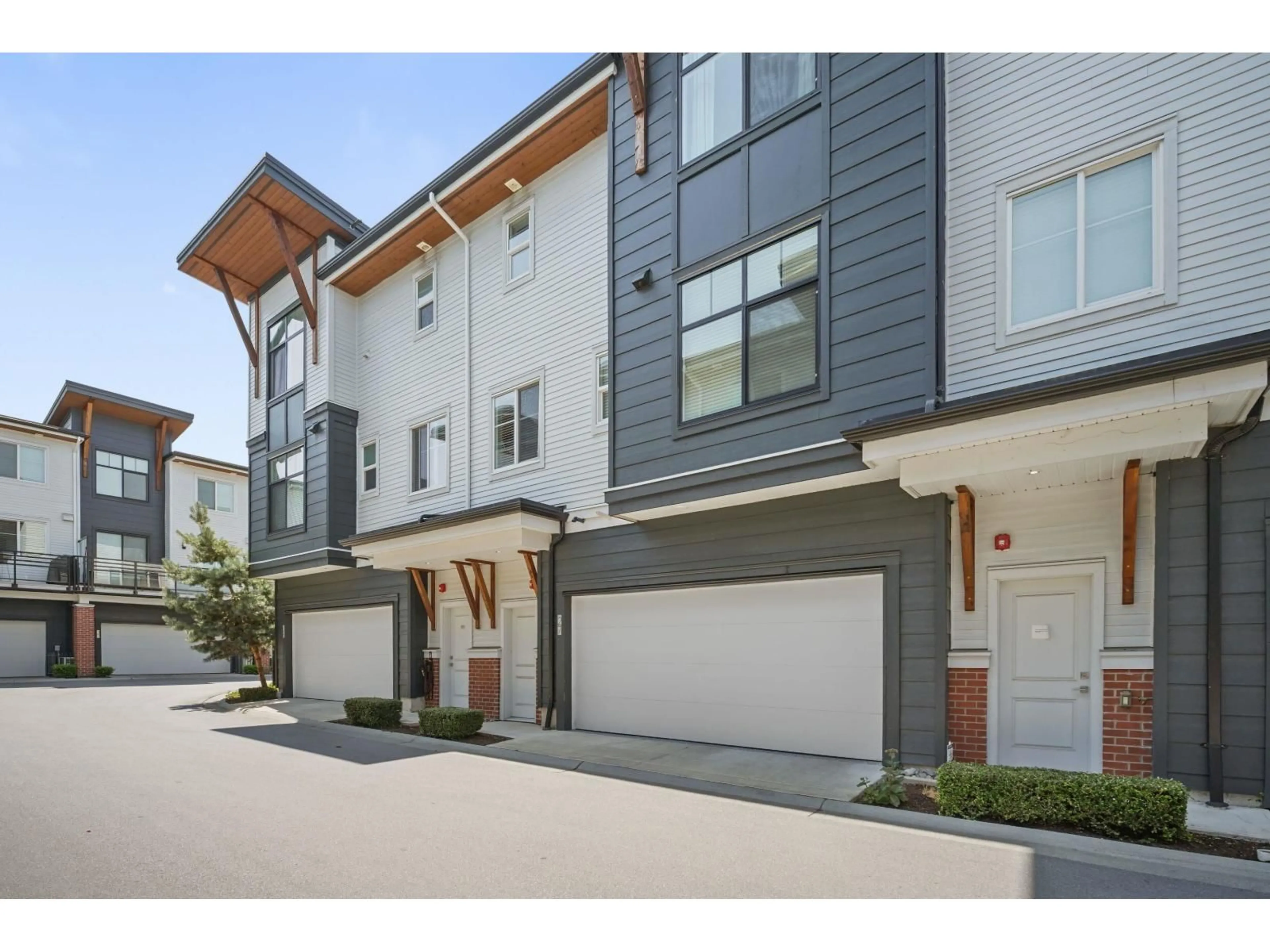 Unknown for 27 - 22128 48A AVENUE, Langley British Columbia V3A0L6