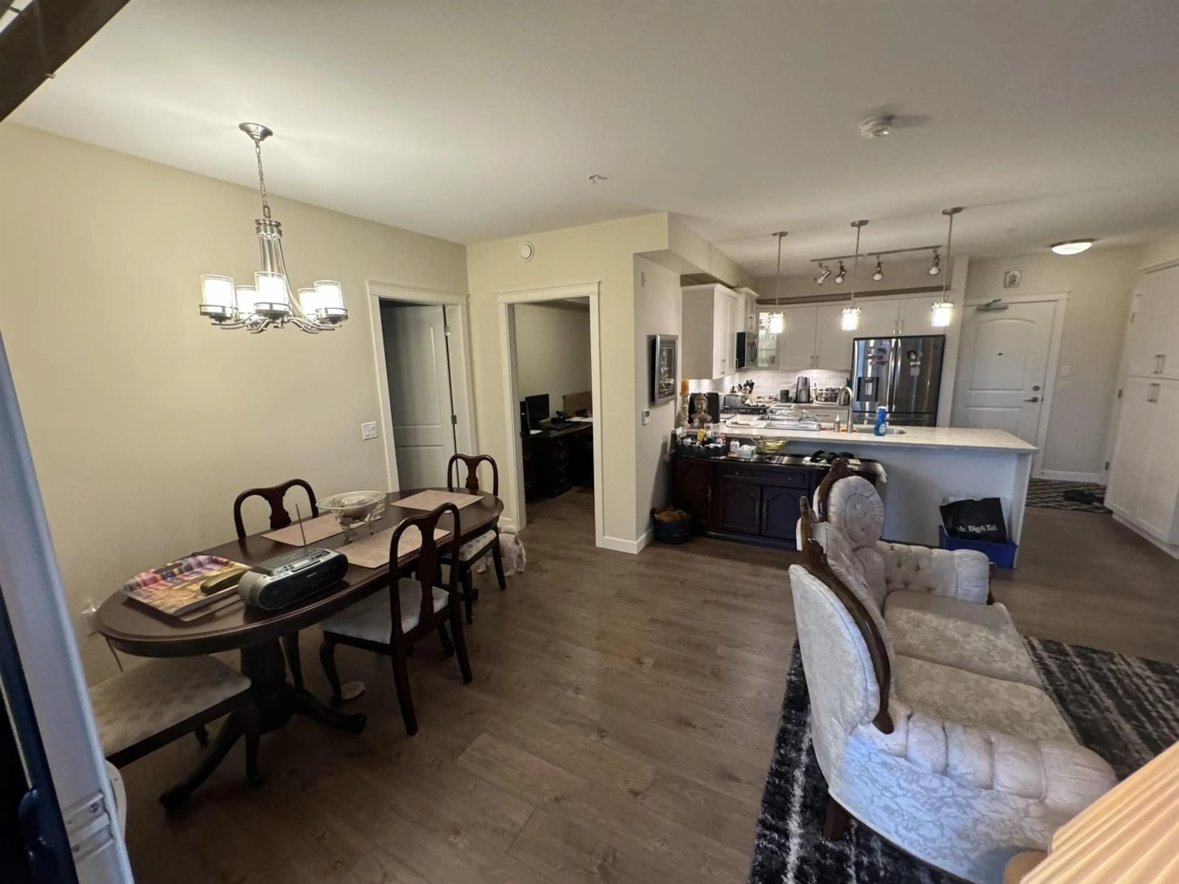 Dining room, wood/laminate floor for 409 - 3535 146A STREET, Surrey British Columbia V4P0H2