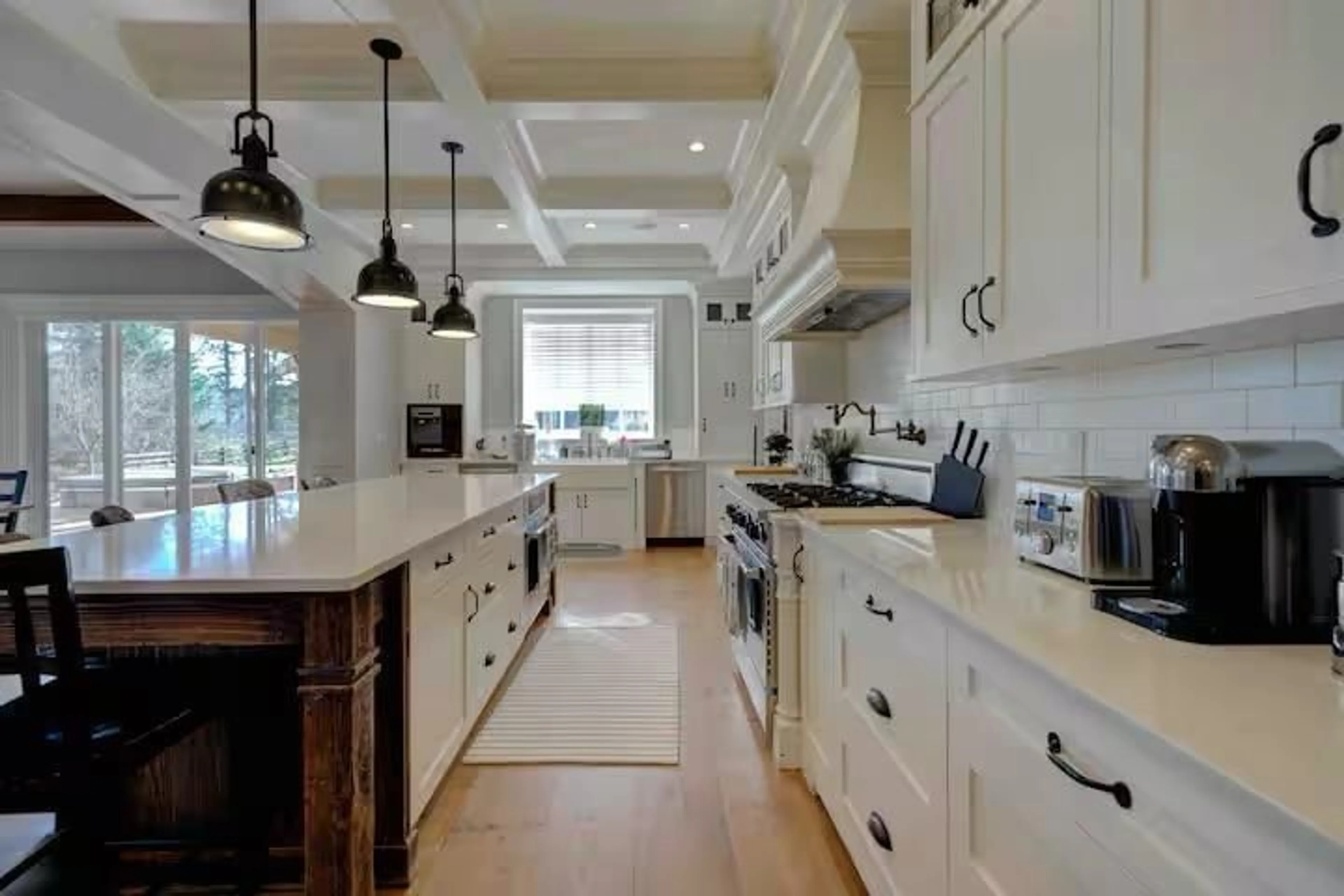 Open concept kitchen, ceramic/tile floor for 17011 26 AVE AVENUE, Surrey British Columbia V3Z0A4