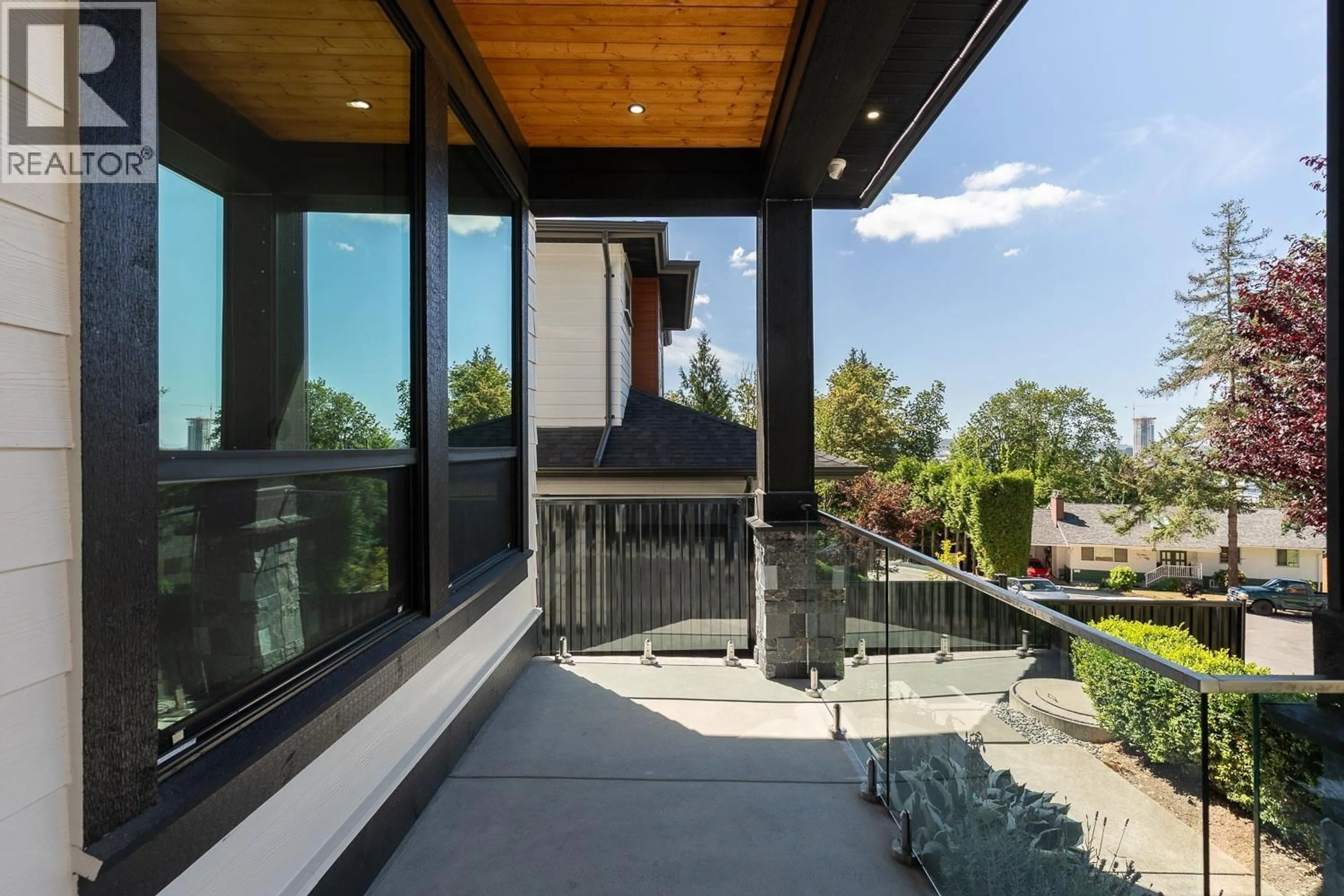 Patio, mountain view for 307 CUTLER STREET, Coquitlam British Columbia V3K5C1