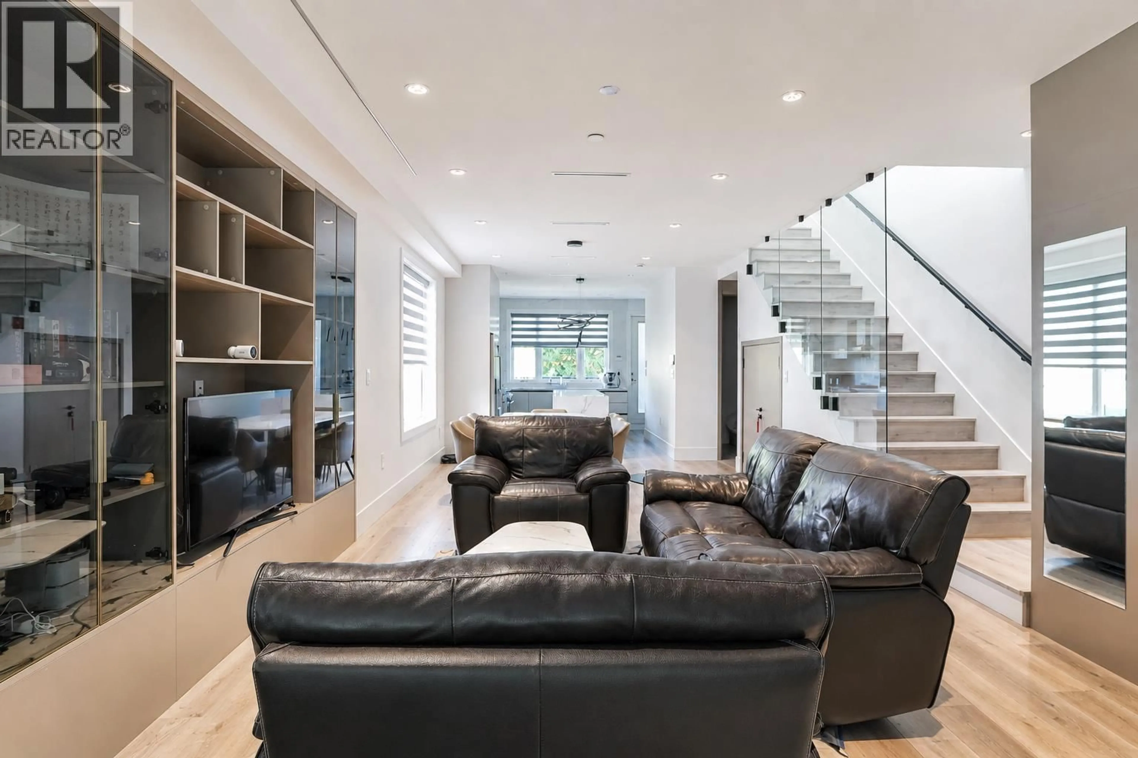 Living room with furniture, unknown for 3586 42ND AVENUE, Vancouver British Columbia V6N3H6