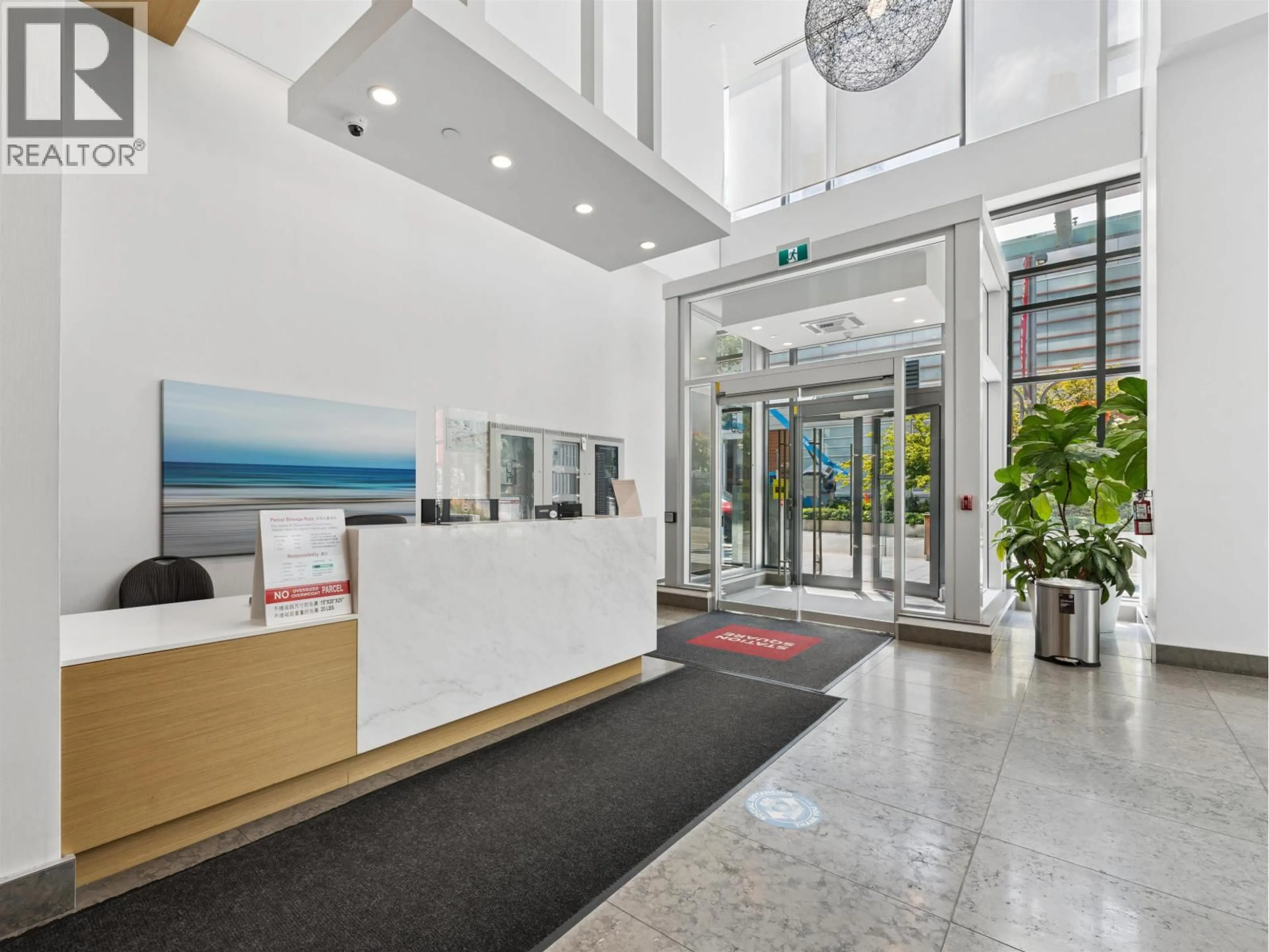 Lobby for 1807 - 6098 STATION STREET, Burnaby British Columbia V5H0H4