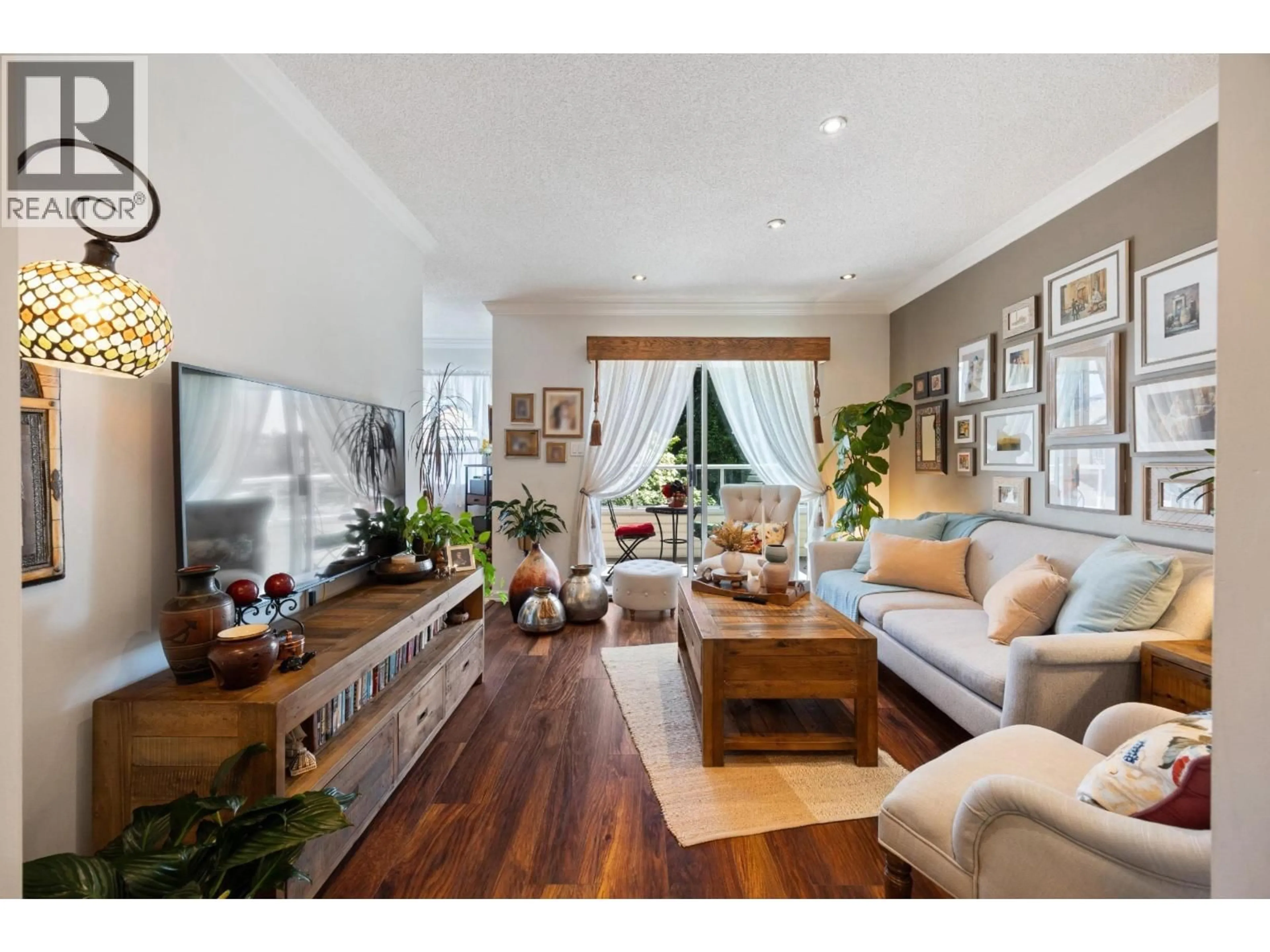 Living room with furniture, wood/laminate floor for 35 - 2561 RUNNEL DRIVE, Coquitlam British Columbia V3E2S3
