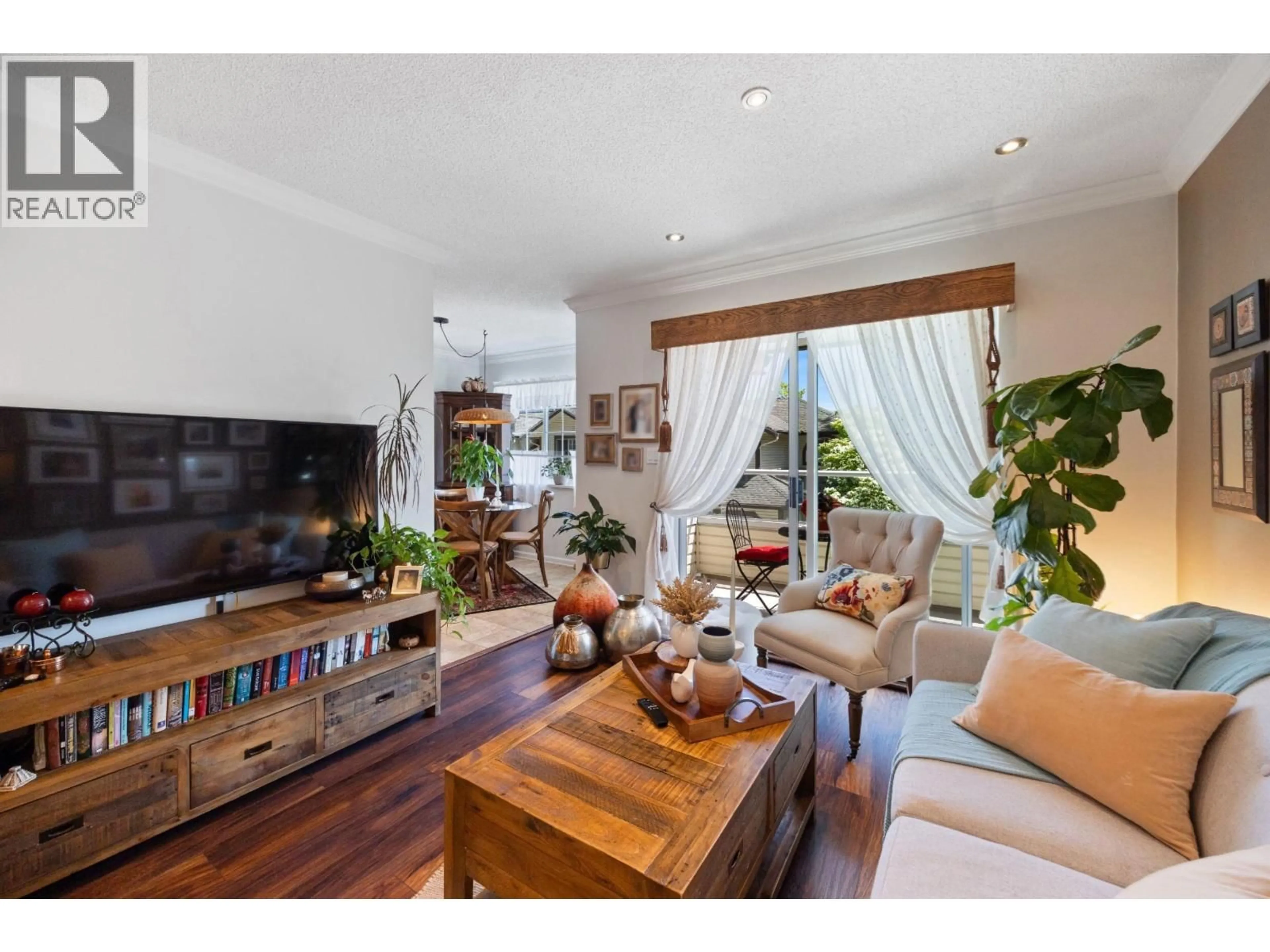 Living room with furniture, wood/laminate floor for 35 - 2561 RUNNEL DRIVE, Coquitlam British Columbia V3E2S3
