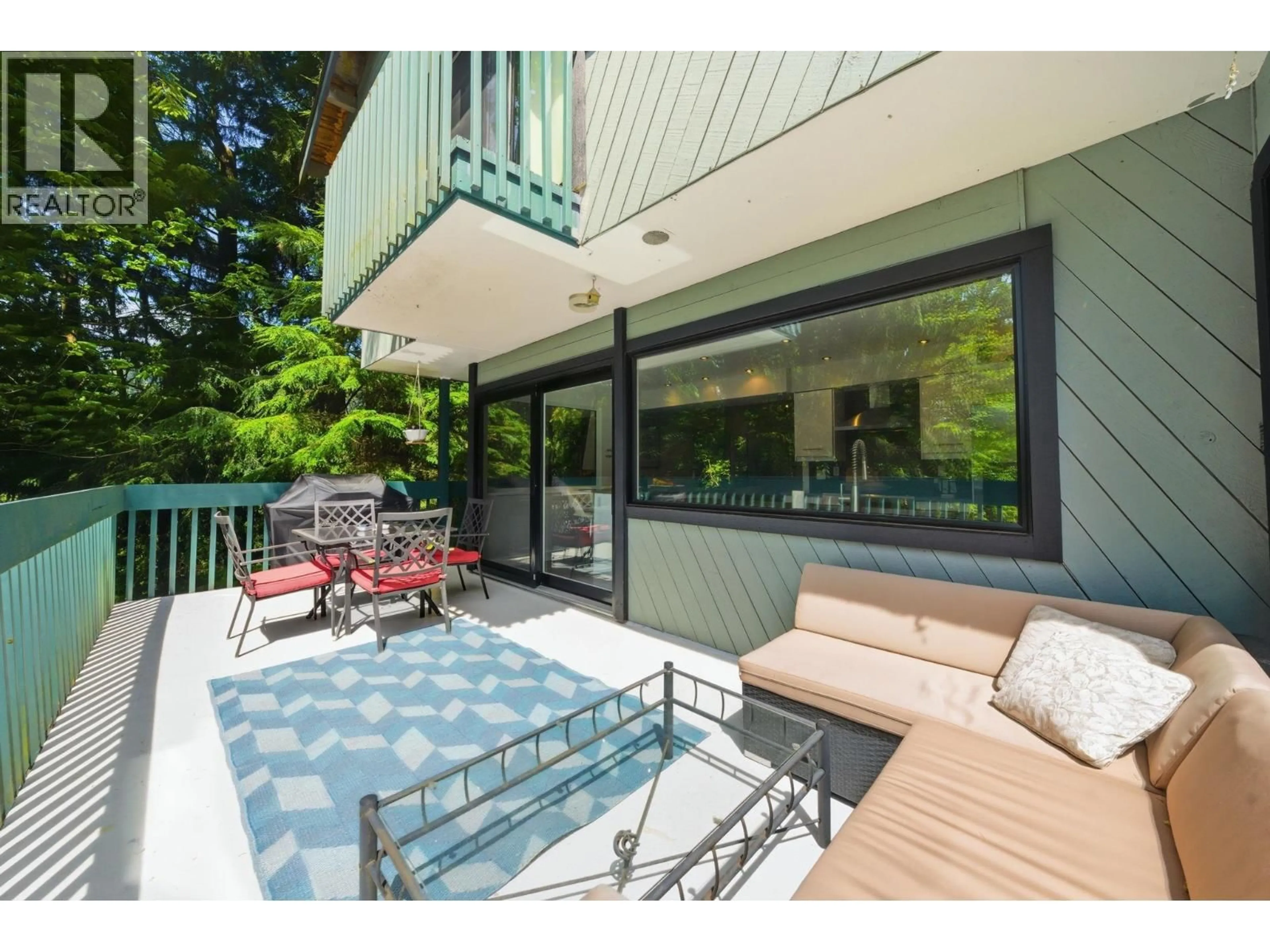 Patio, street for 2086 RIVERGROVE PLACE, North Vancouver British Columbia V7H2L4