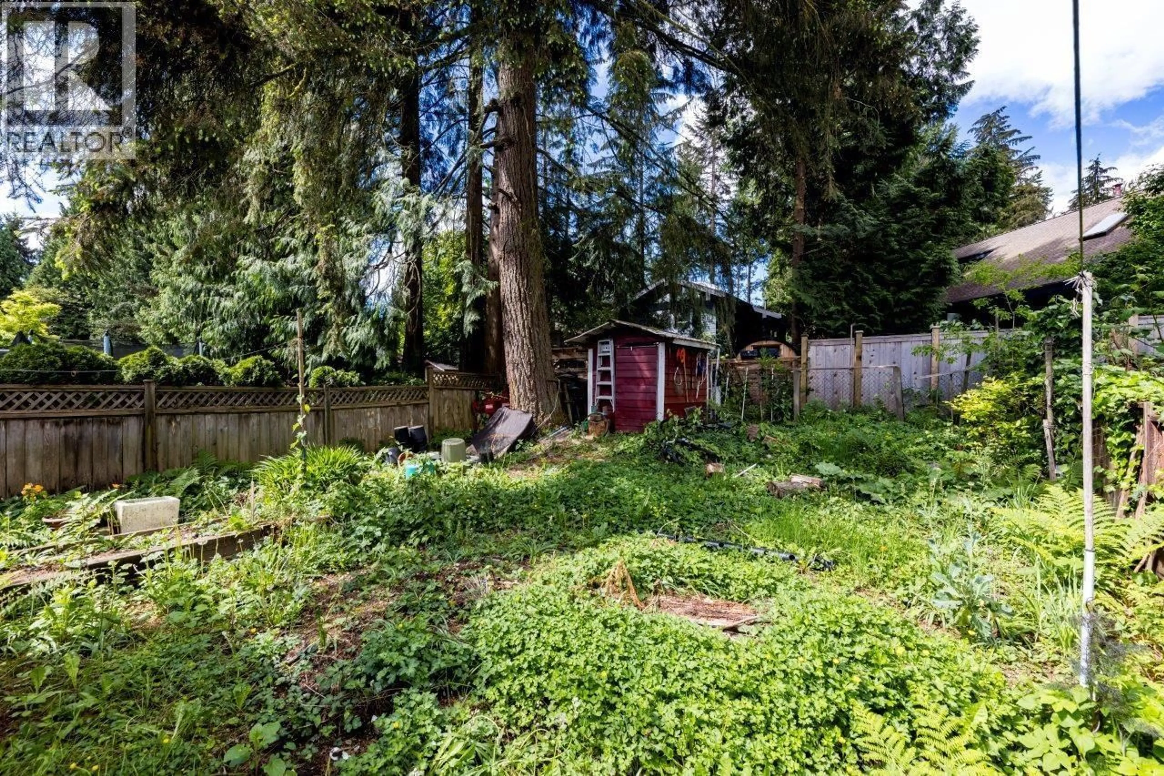 Shed for 3297 FROMME ROAD, North Vancouver British Columbia V7K2E1
