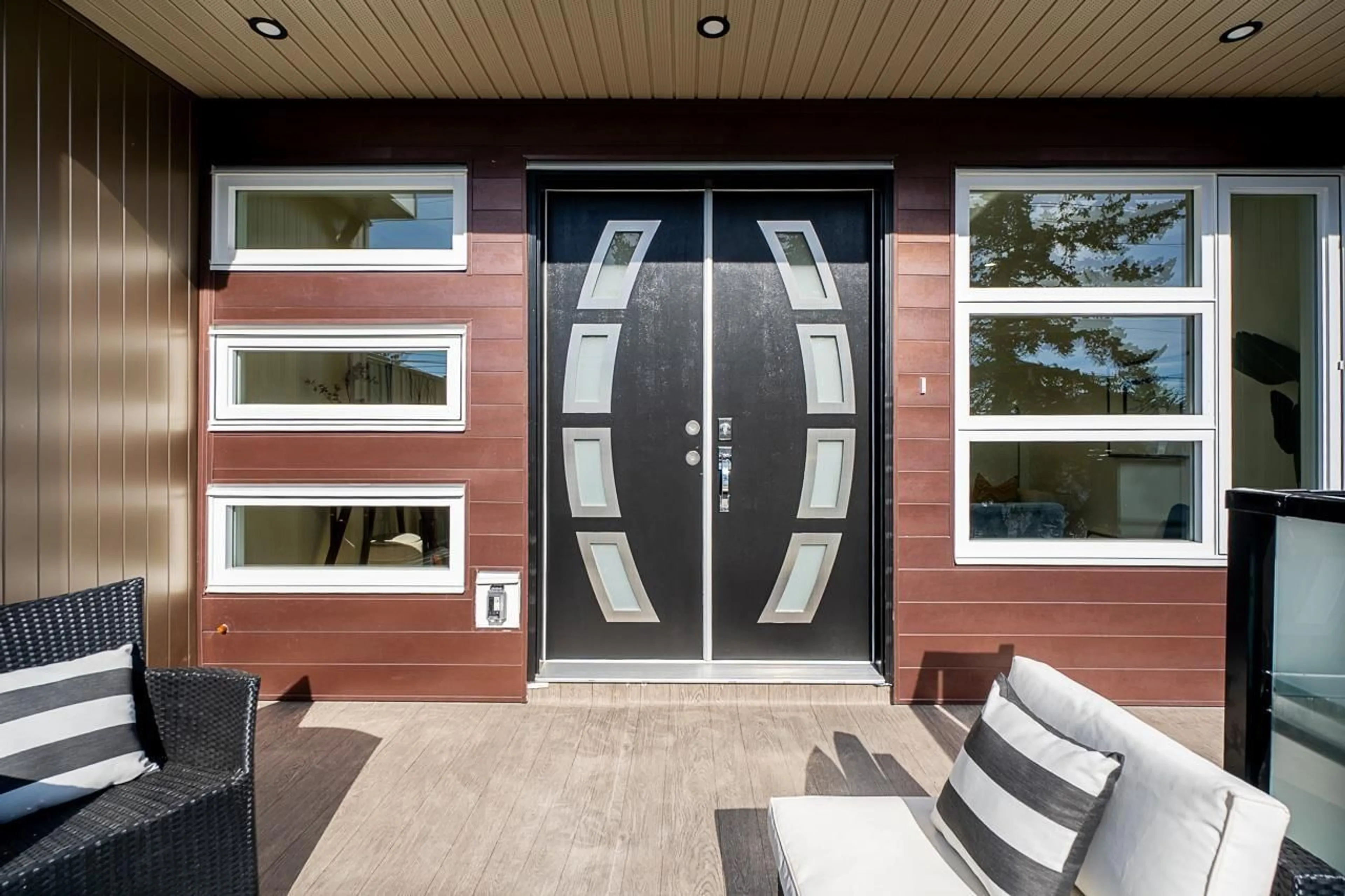 Indoor entryway for 7472 124 STREET, Surrey British Columbia V3W1P2
