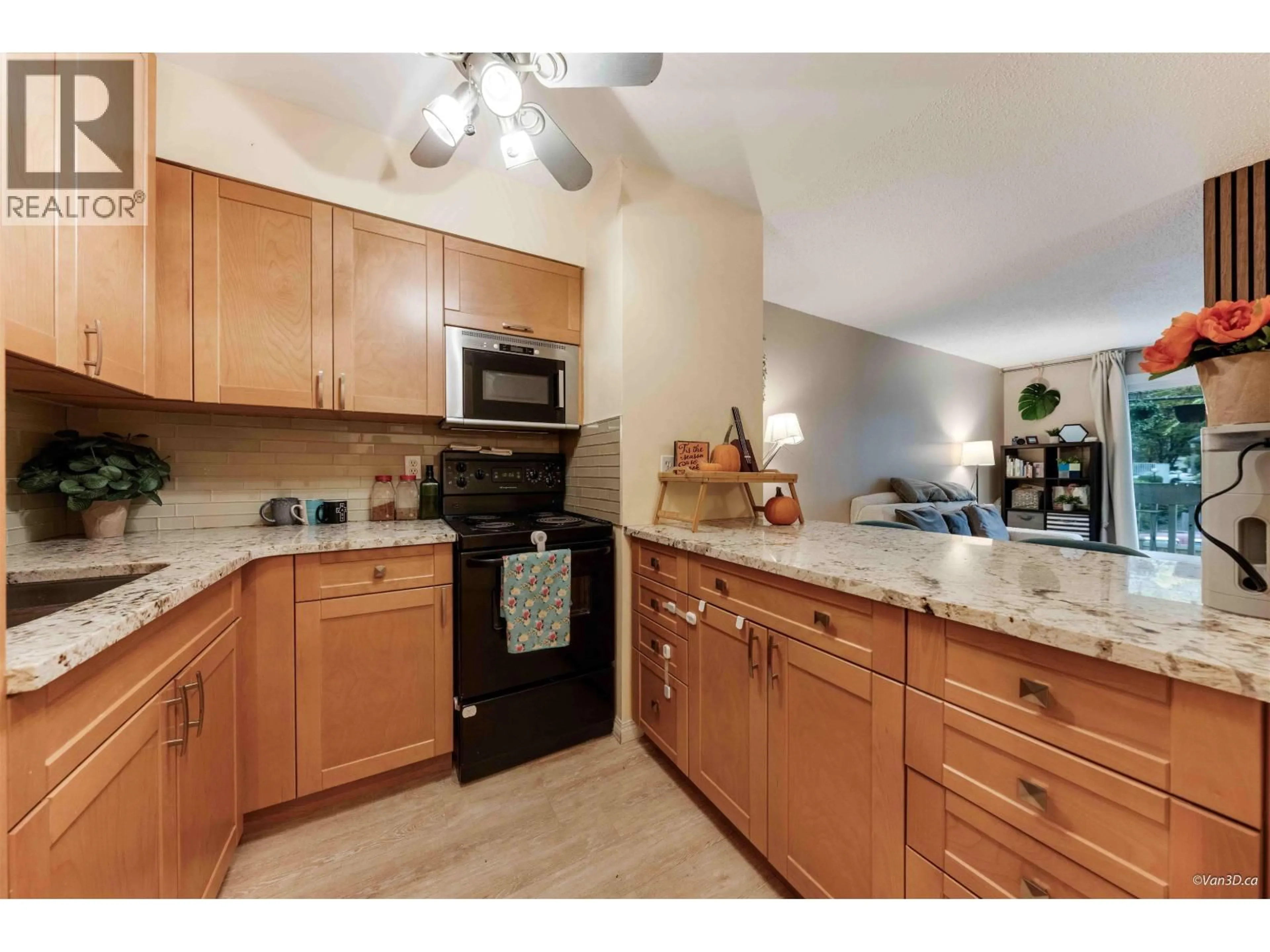 Standard kitchen, ceramic/tile floor for 210 - 1545 2ND AVENUE, Vancouver British Columbia V5N1C8