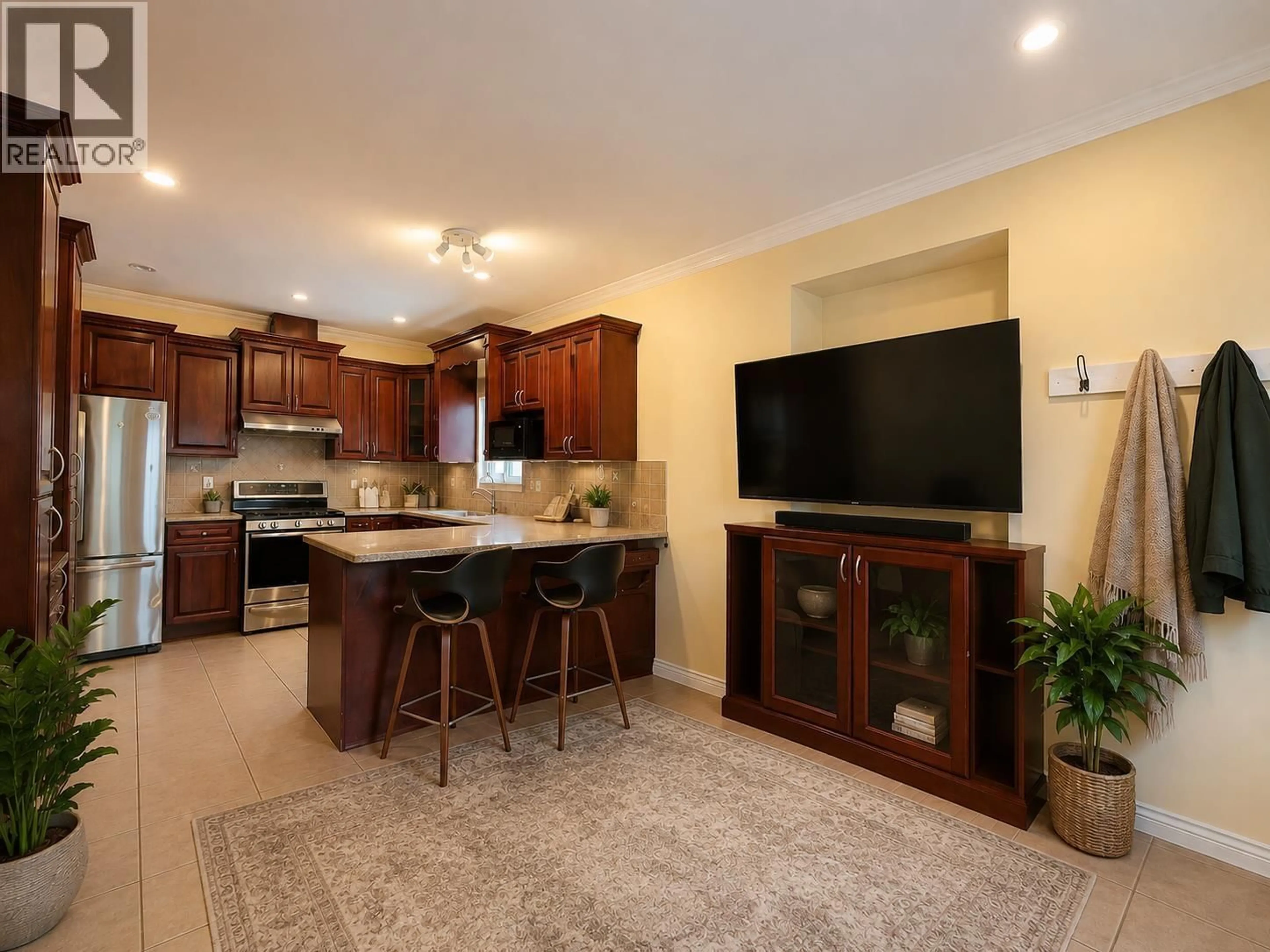 Open concept kitchen, ceramic/tile floor for 760 49TH AVENUE, Vancouver British Columbia V5W2H4
