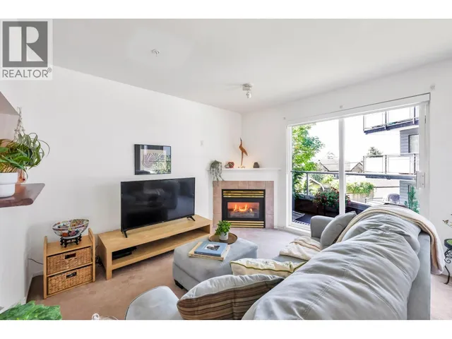206 - 245 ST. DAVIDS AVENUE, North Vancouver 4