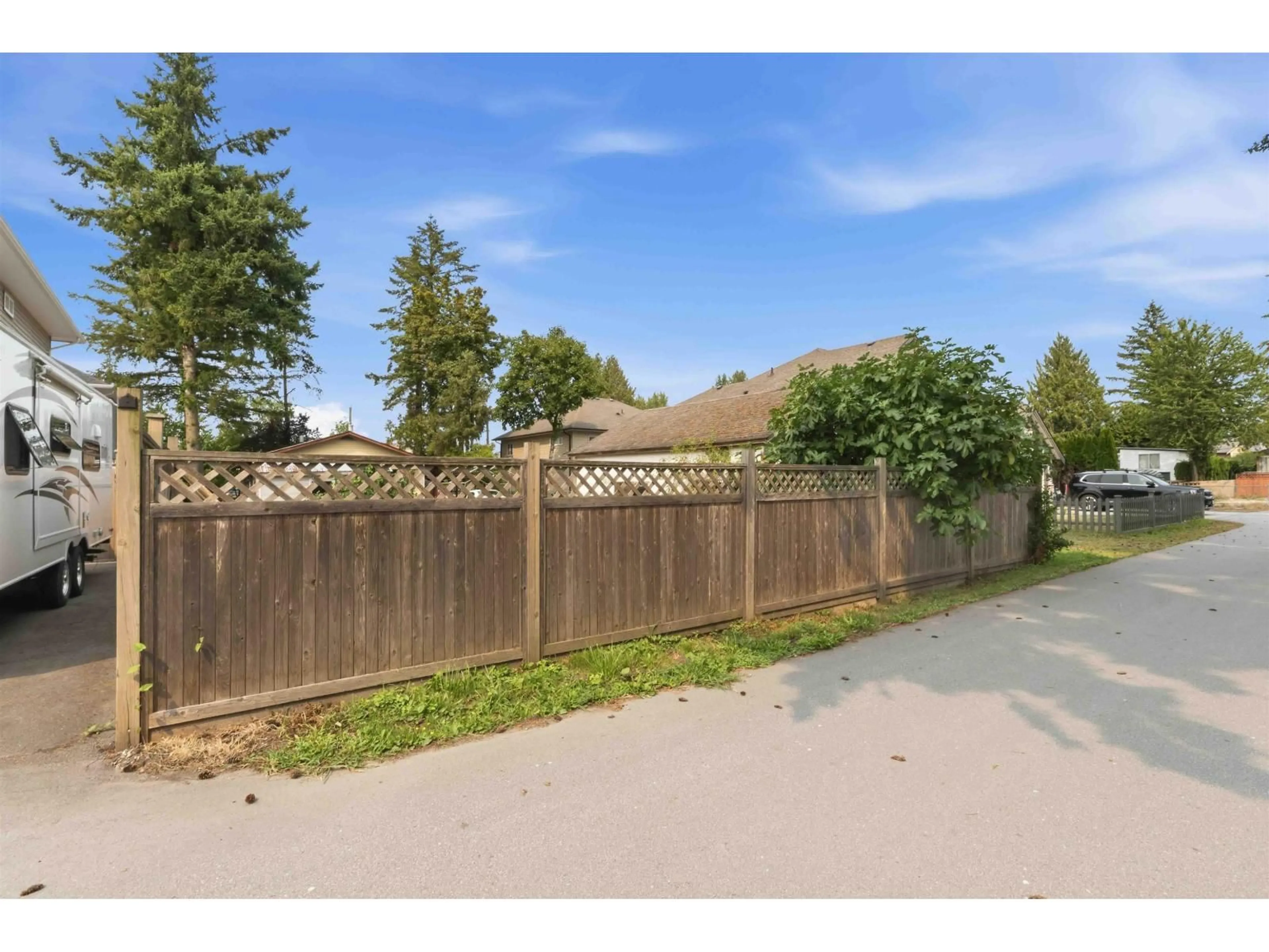 Unknown for 20248 98A AVENUE, Langley British Columbia V1M3E3