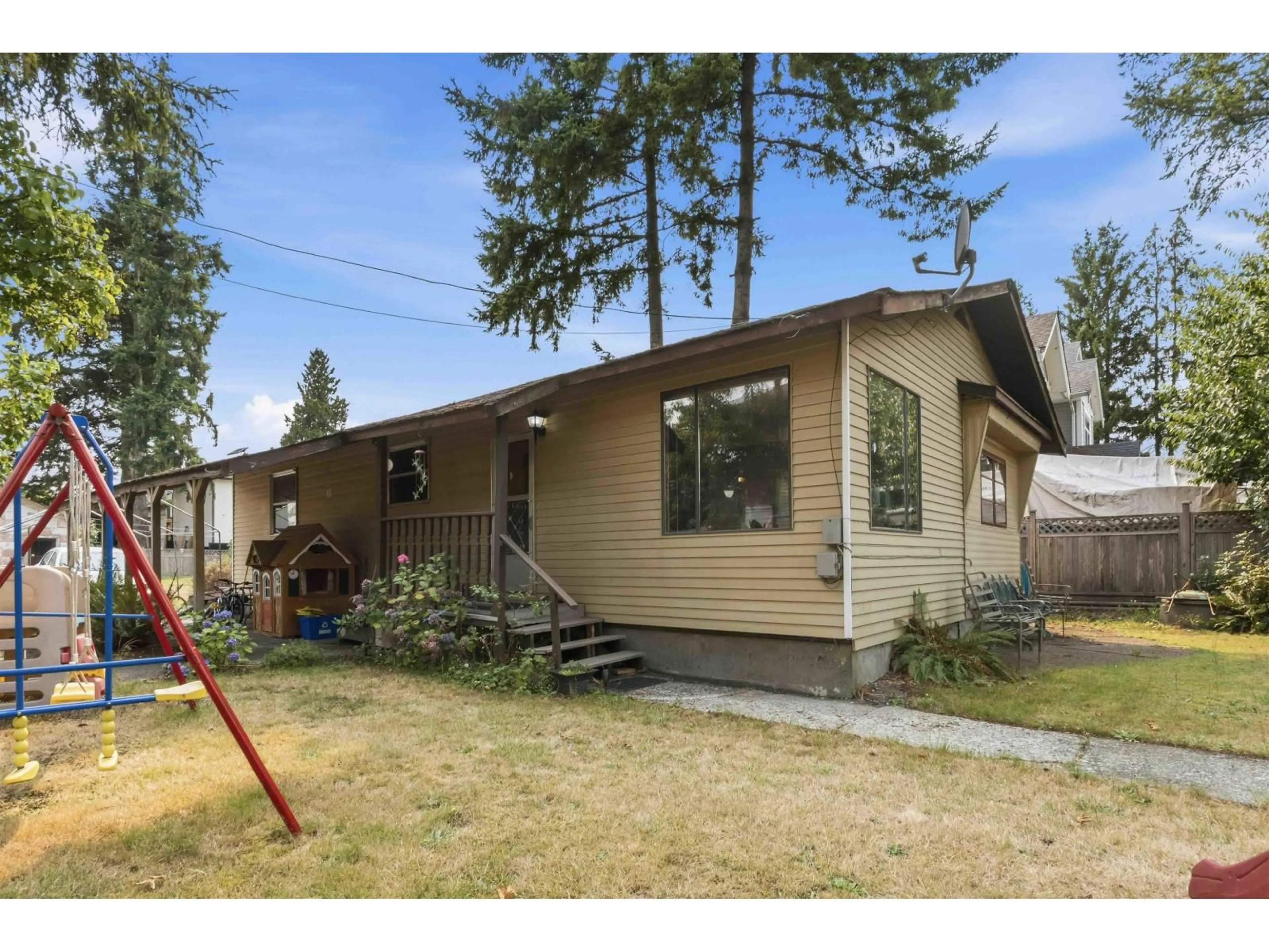 Home with vinyl exterior material, street for 20248 98A AVENUE, Langley British Columbia V1M3E3