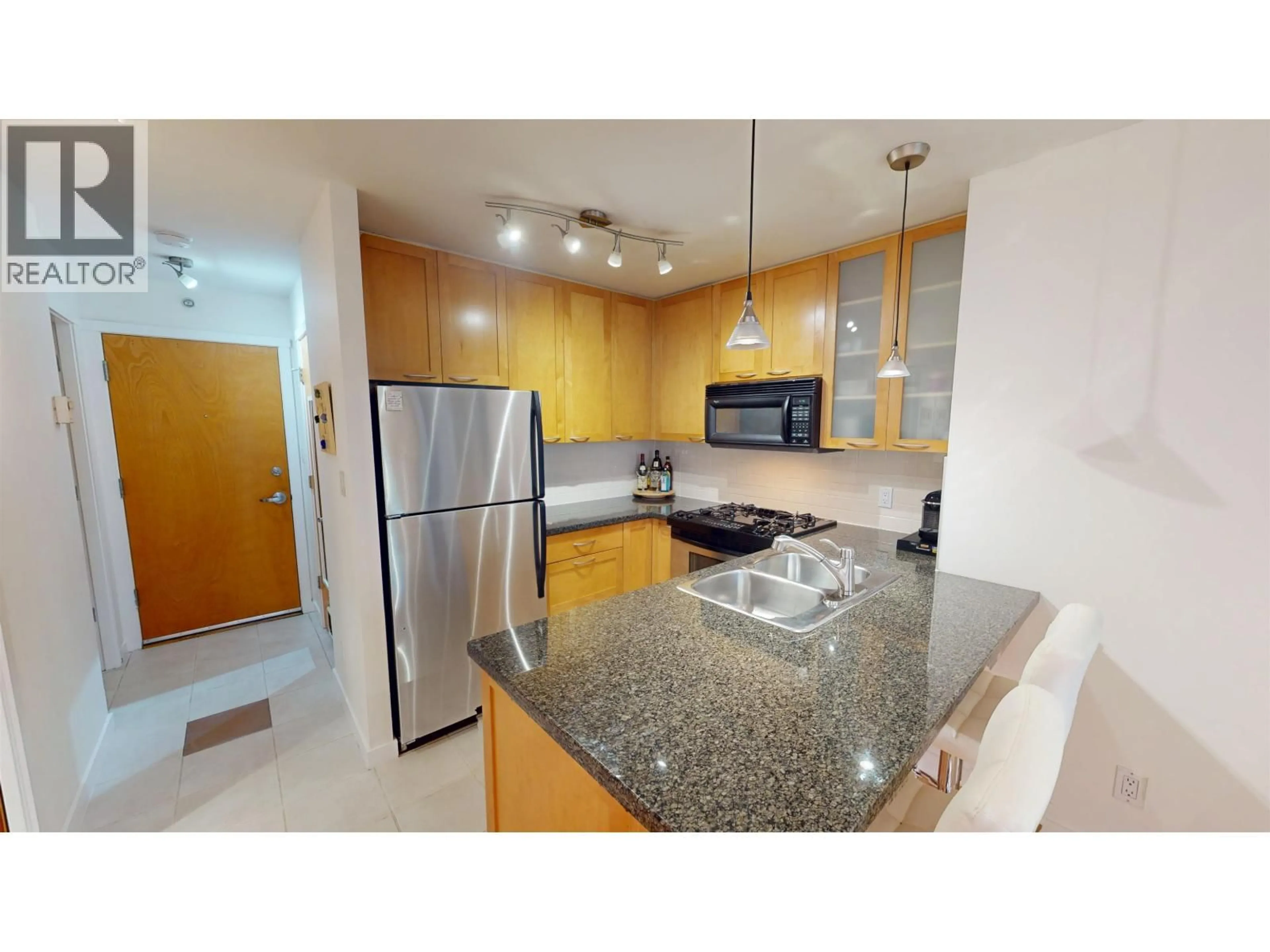 Standard kitchen, unknown for 603 - 989 RICHARDS STREET, Vancouver British Columbia V6B6R6