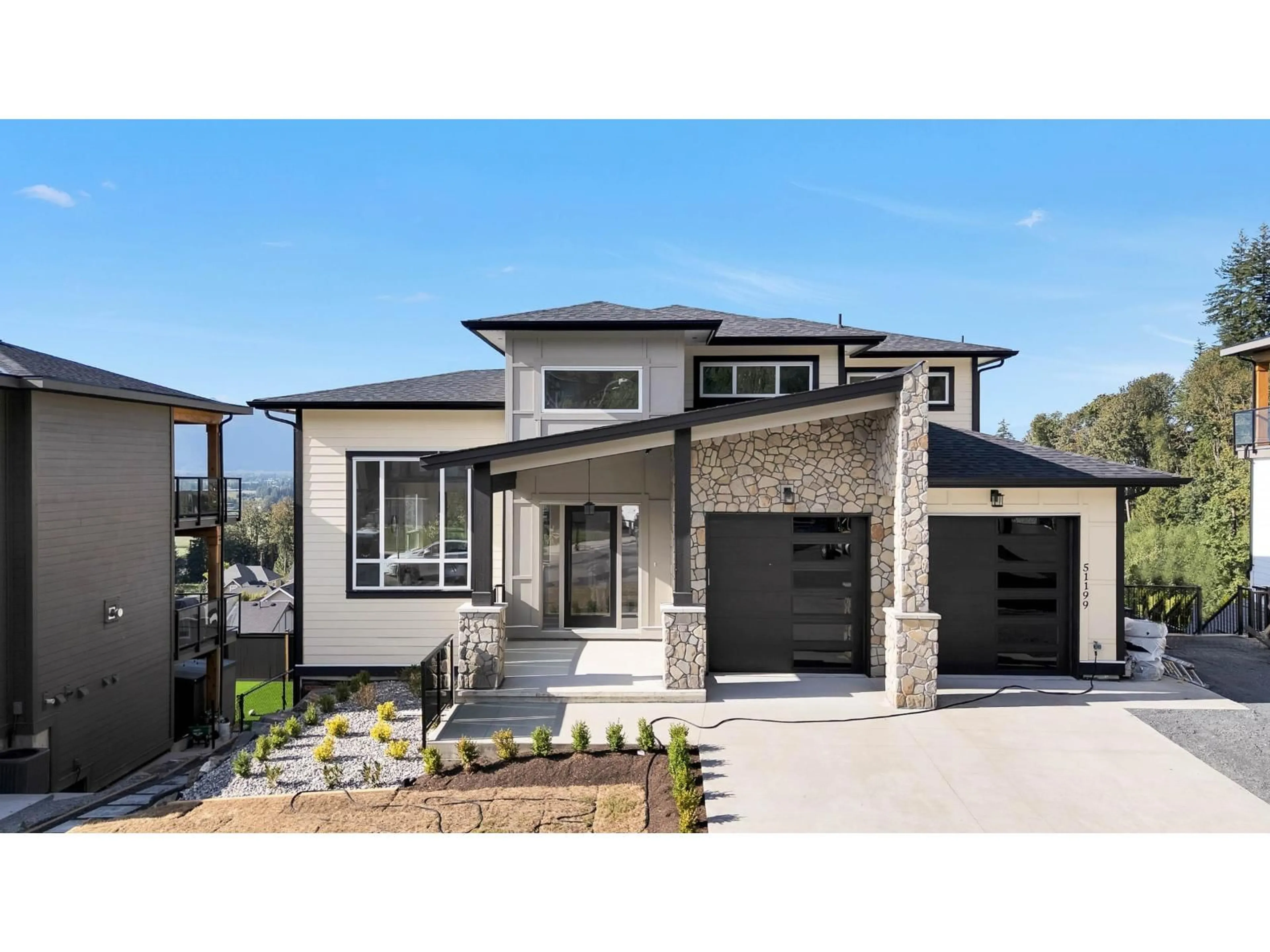 Home with vinyl exterior material, street for 51199 CHARLOTTE PLACE, Chilliwack British Columbia V4Z0E5