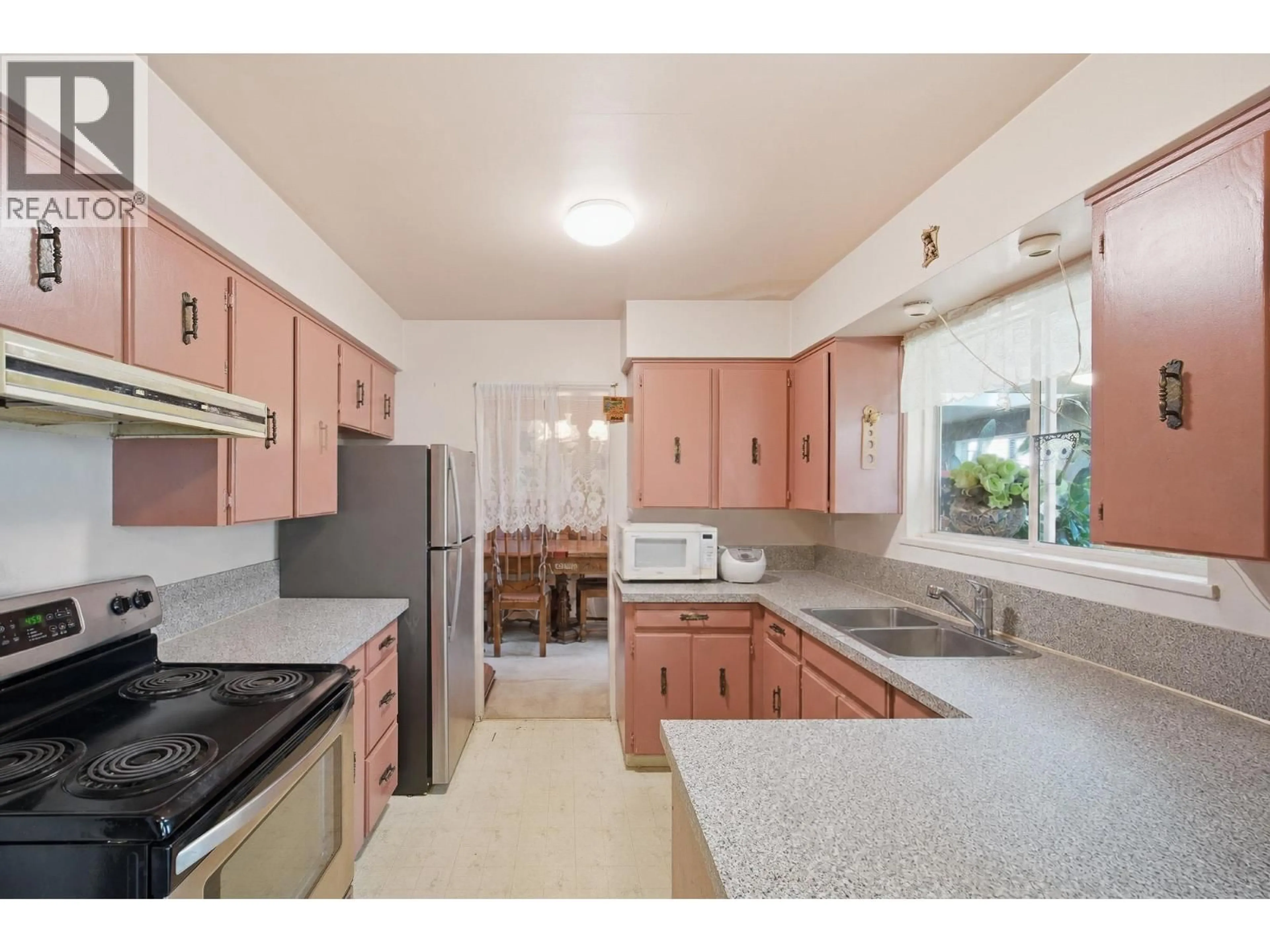 Standard kitchen, unknown for 5480 CATHAY ROAD, Richmond British Columbia V7C3C8