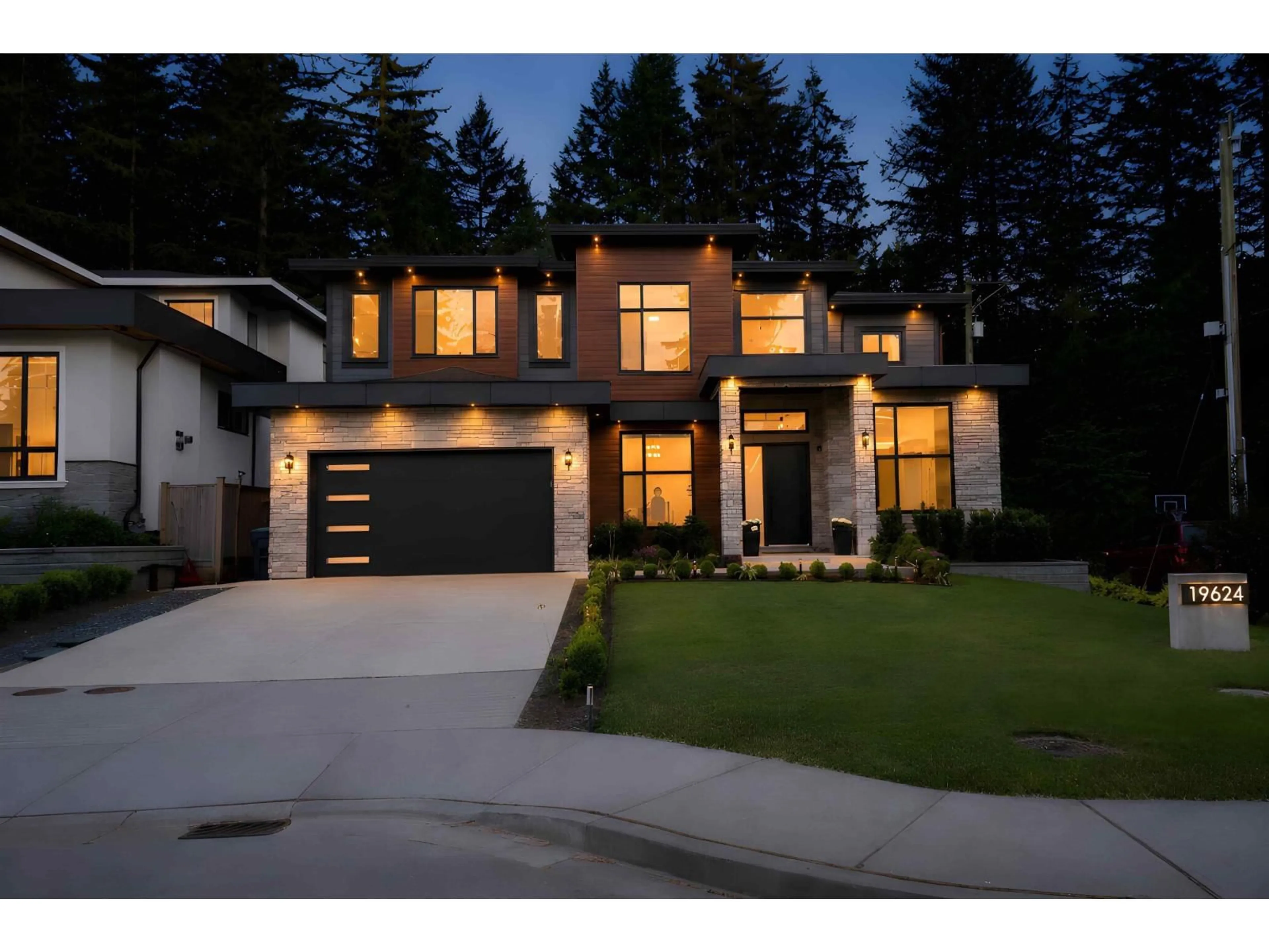 Home with brick exterior material, street for 19624 31A AVENUE, Surrey British Columbia V2Z0B2