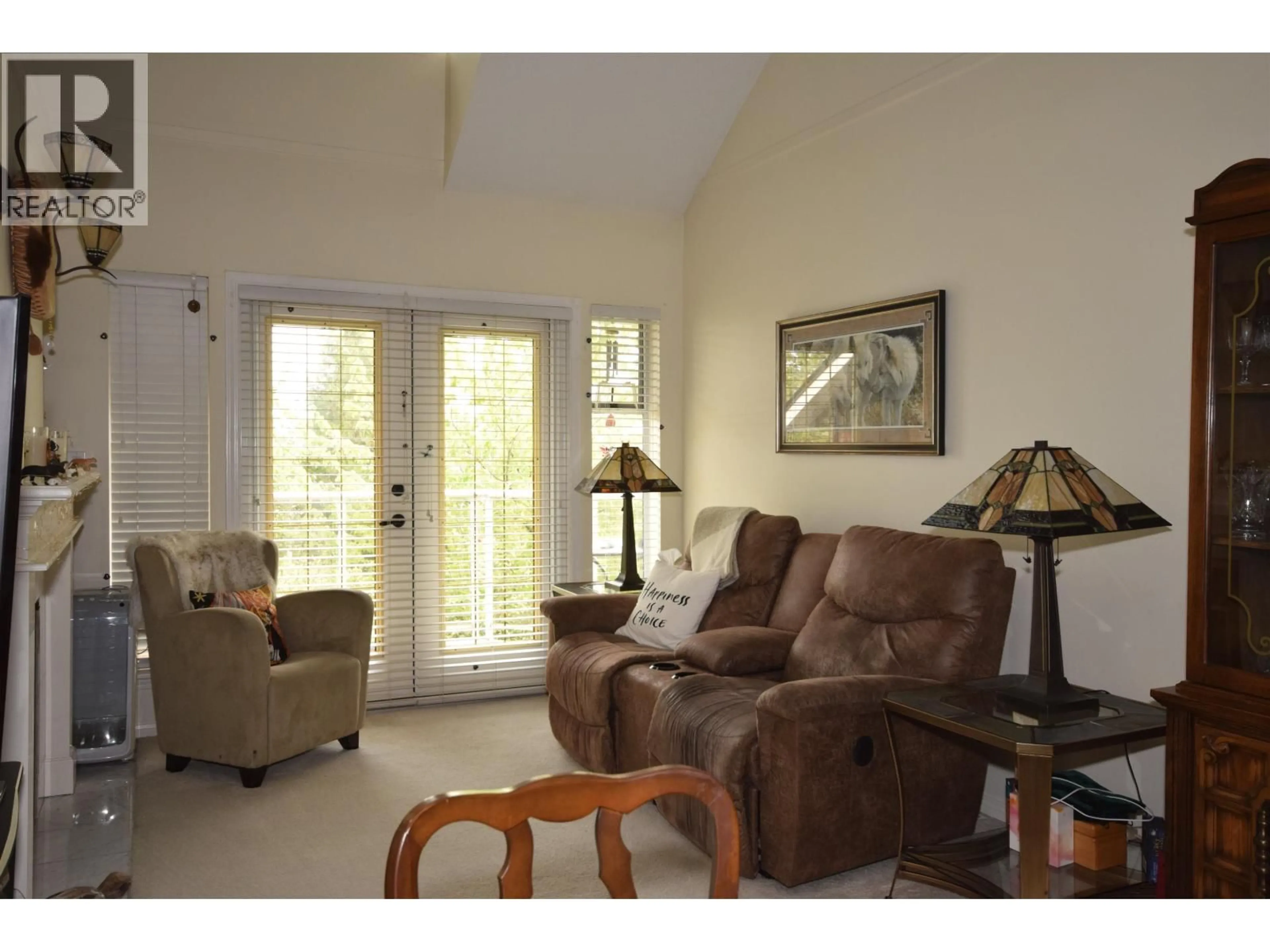Living room with furniture, unknown for 210 - 74 MINER STREET, New Westminster British Columbia V3L5N6