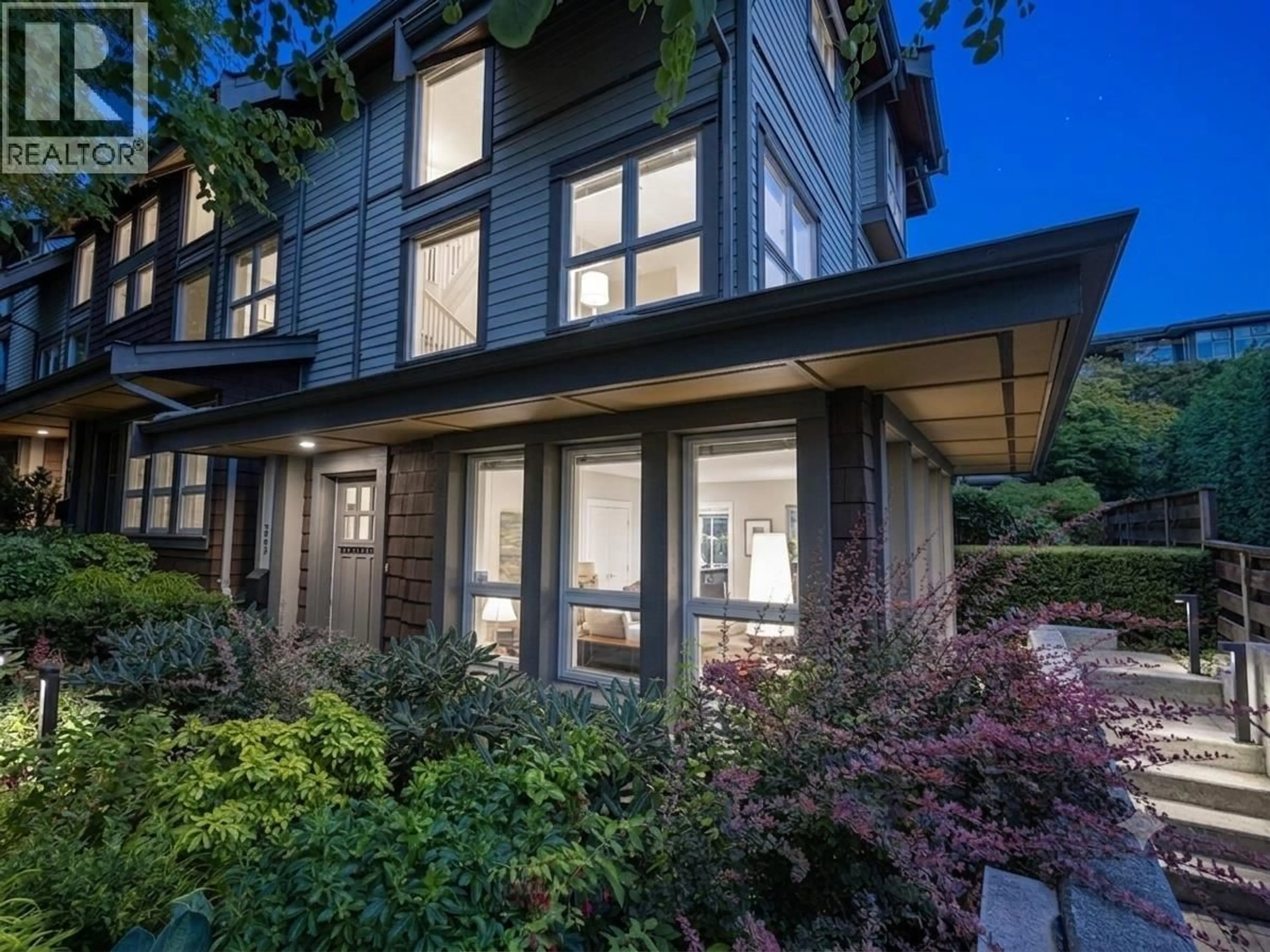 Unknown for 2982 CHESTERFIELD AVENUE, North Vancouver British Columbia V7N3M6