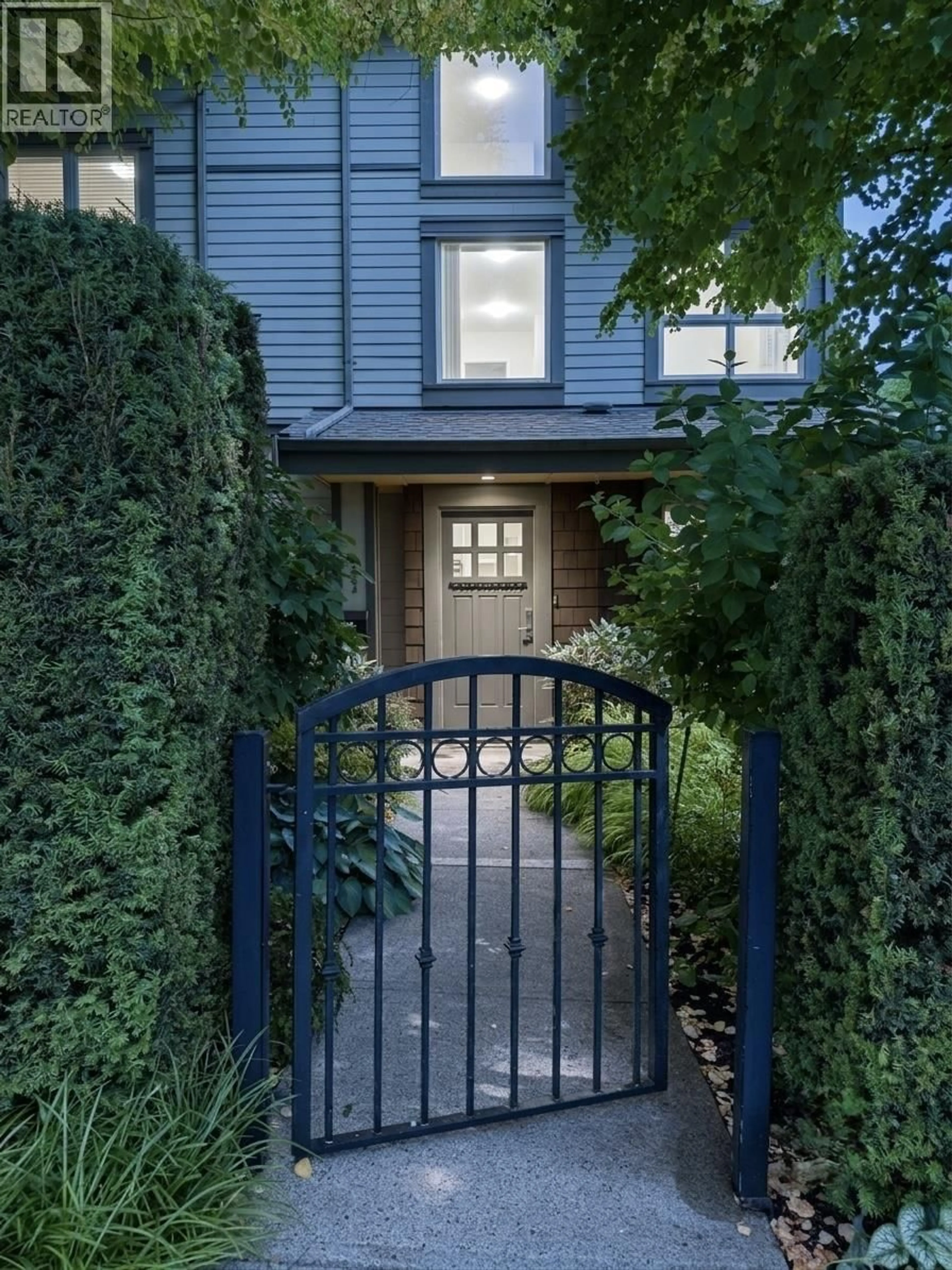 Unknown for 2982 CHESTERFIELD AVENUE, North Vancouver British Columbia V7N3M6