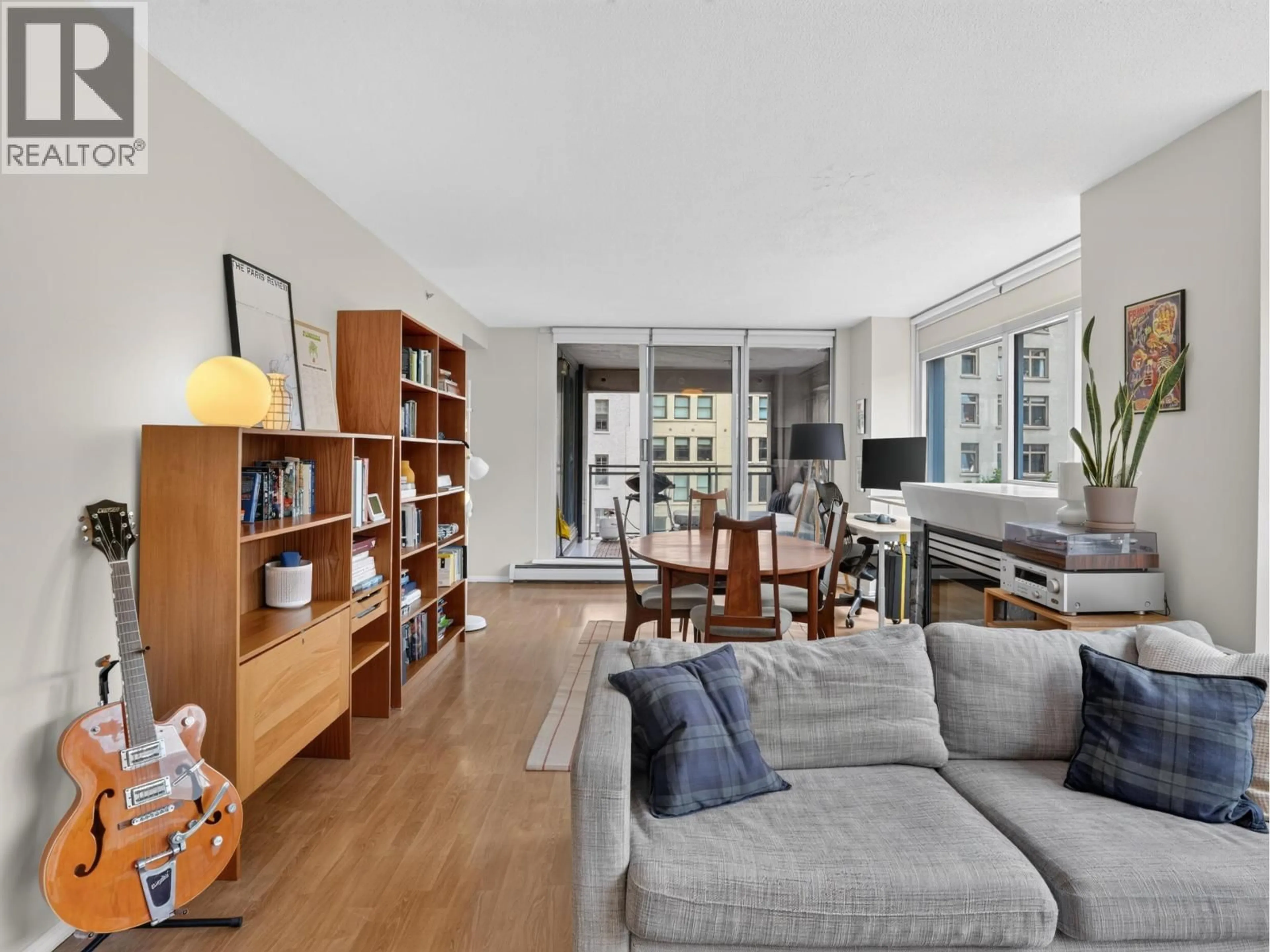 Living room with furniture, unknown for 602 - 183 KEEFER PLACE, Vancouver British Columbia V6B6B9