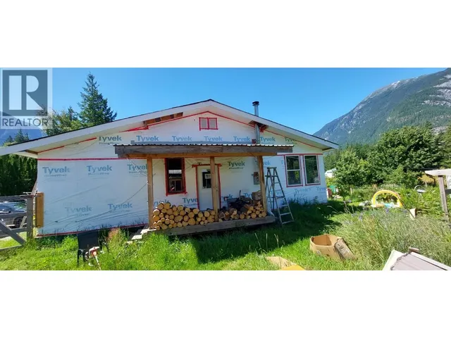 1276 MACKENZIE HIGHWAY, Bella Coola 3
