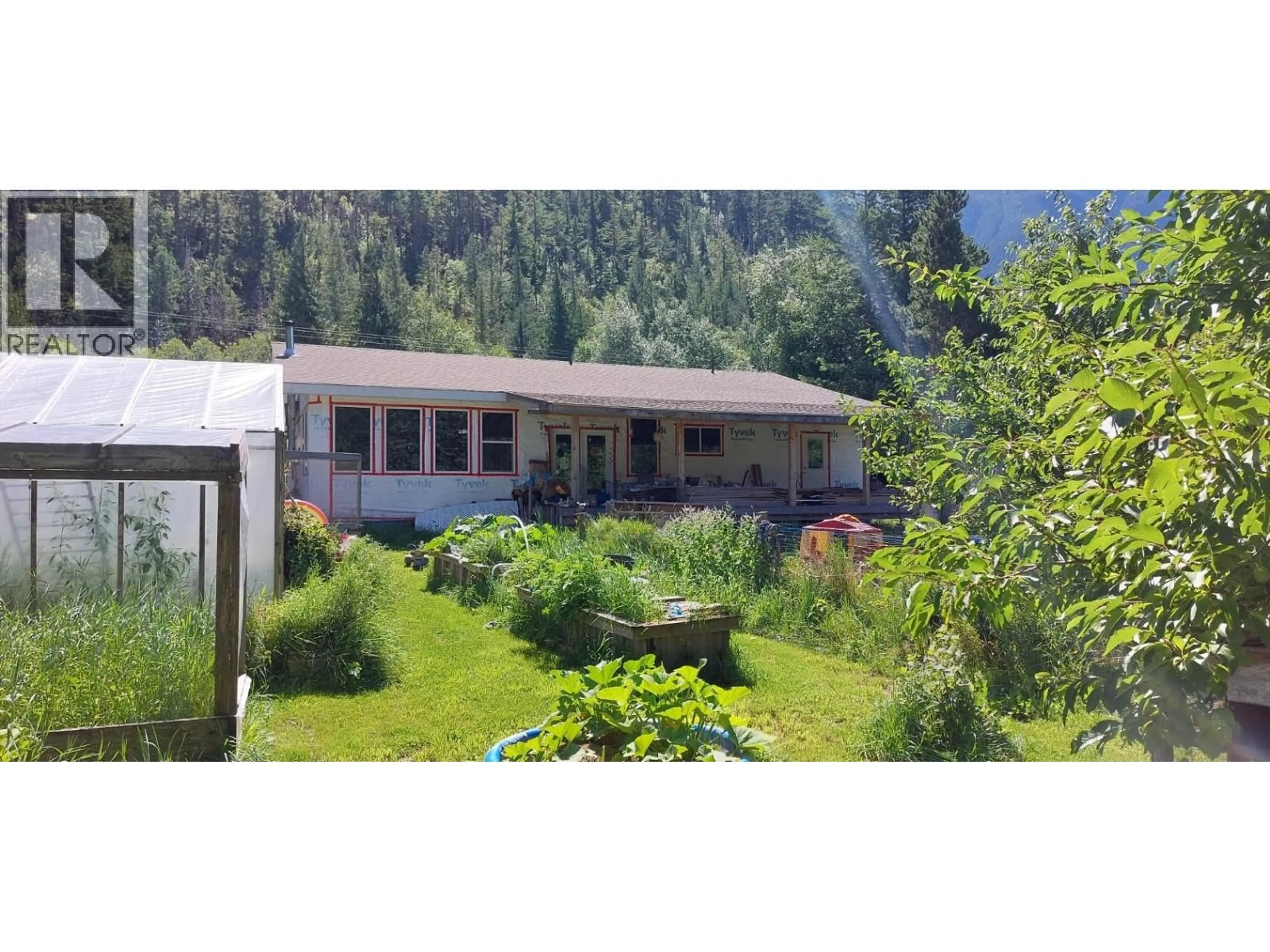 A pic from outside/outdoor area/front of a property/back of a property/a pic from drone, mountain view for 1276 MACKENZIE HIGHWAY, Bella Coola British Columbia V0T1C0