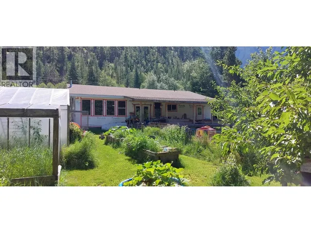 1276 MACKENZIE HIGHWAY, Bella Coola 4