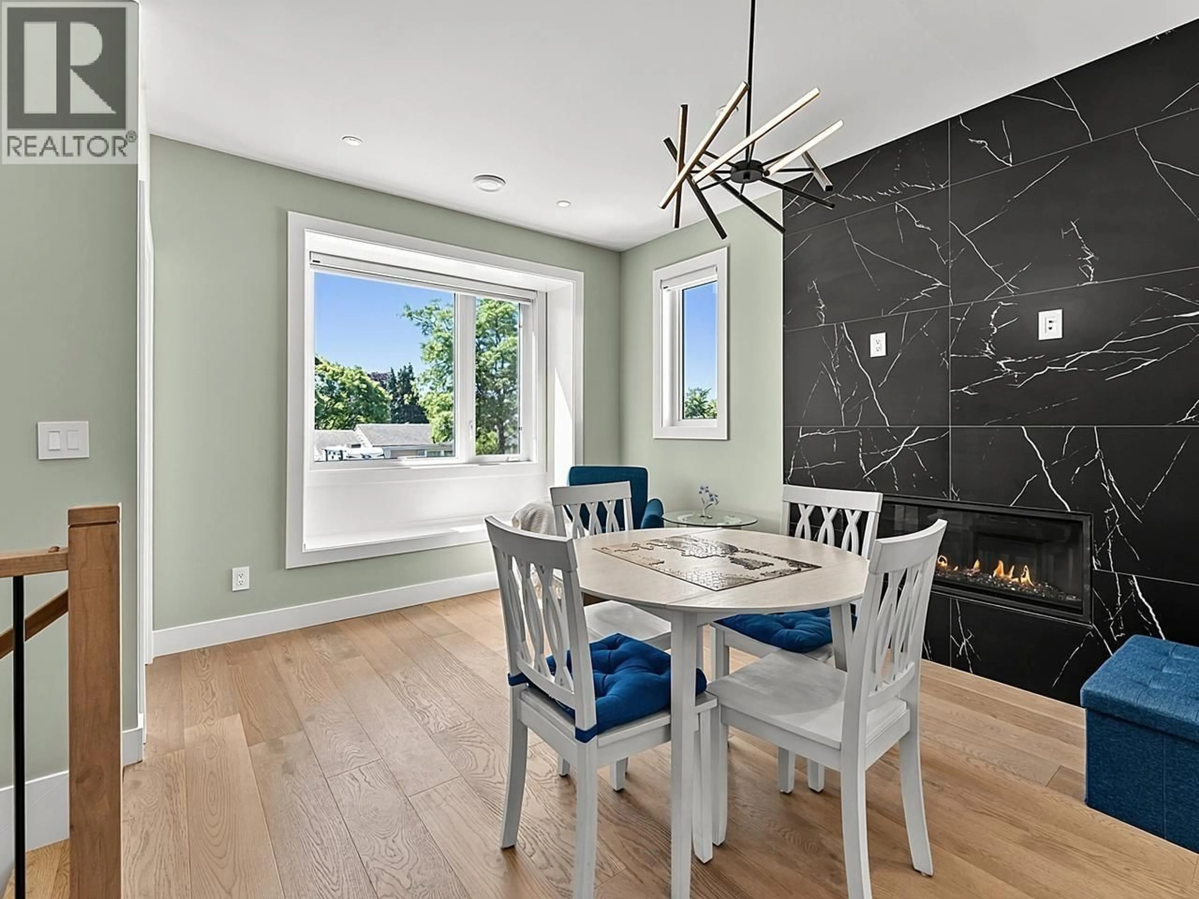 Dining room, ceramic/tile floor for 1324 15TH STREET, North Vancouver British Columbia V7P1N2