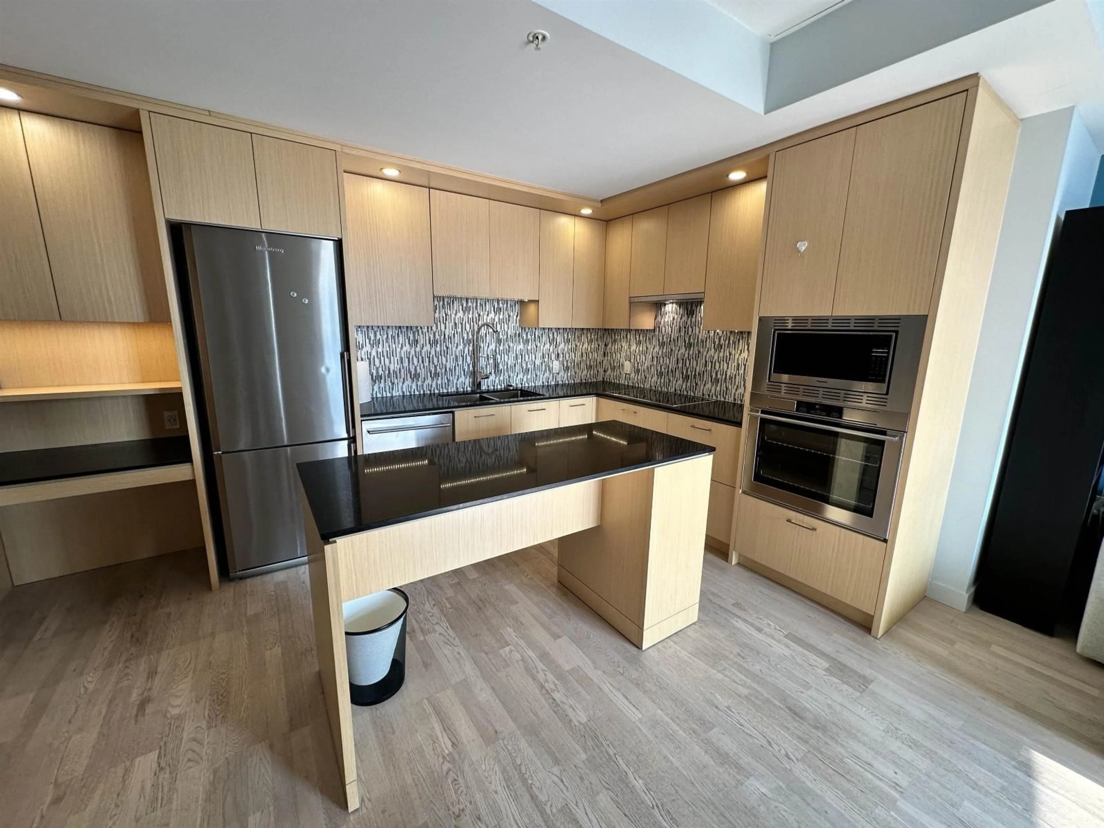 Unknown for 2908 - 13495 CENTRAL AVENUE, Surrey British Columbia V3T0K2