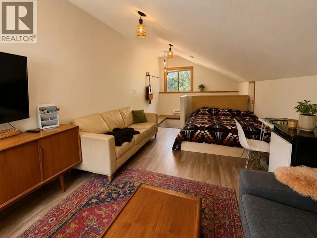 41741 DOGWOOD PLACE, Squamish 5