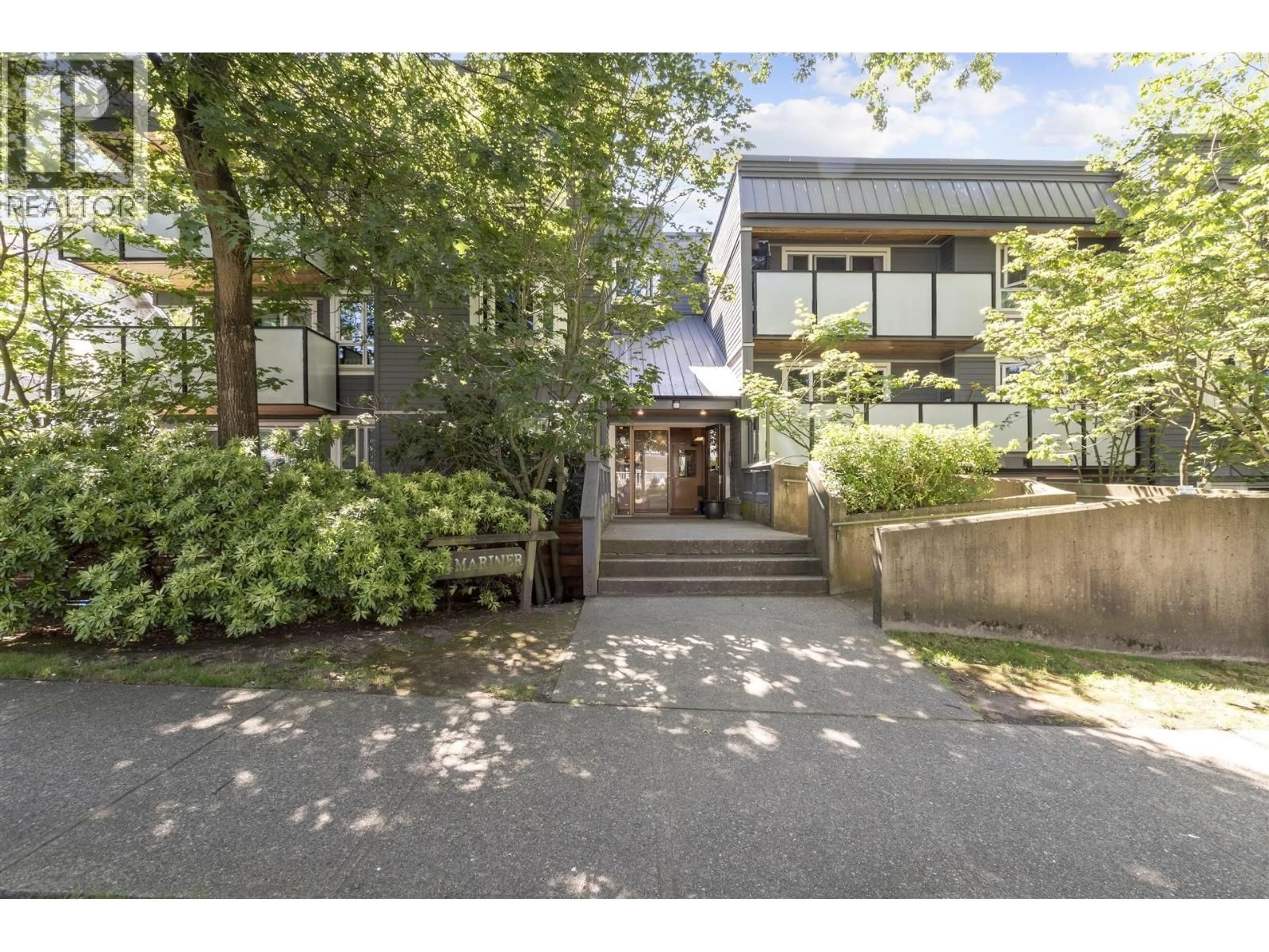 Unknown for 302 - 2328 OXFORD STREET, Vancouver British Columbia V5L1G3