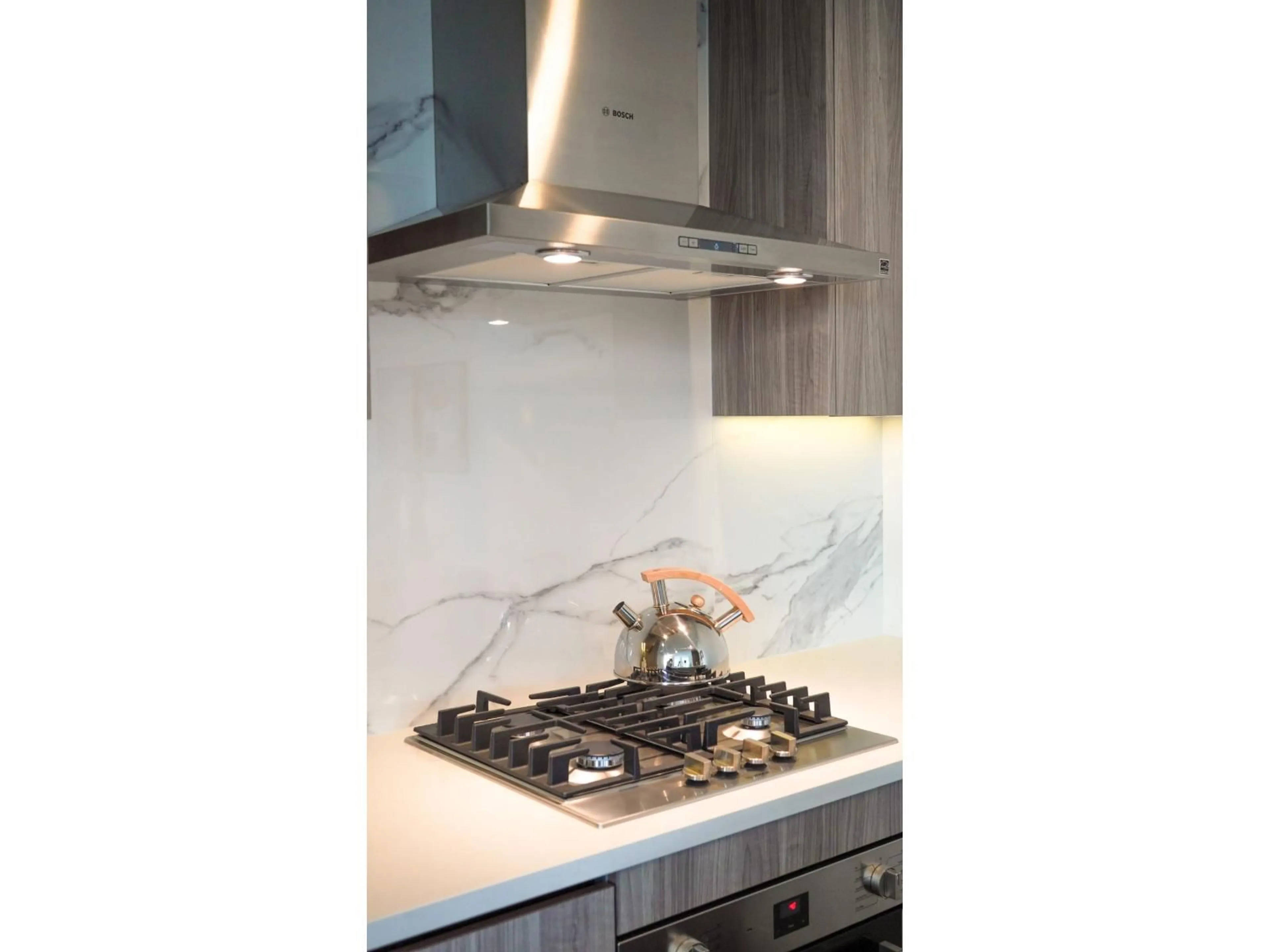 Contemporary kitchen, ceramic/tile floor for 1007 - 13768 100 AVENUE, Surrey British Columbia V3T0V2