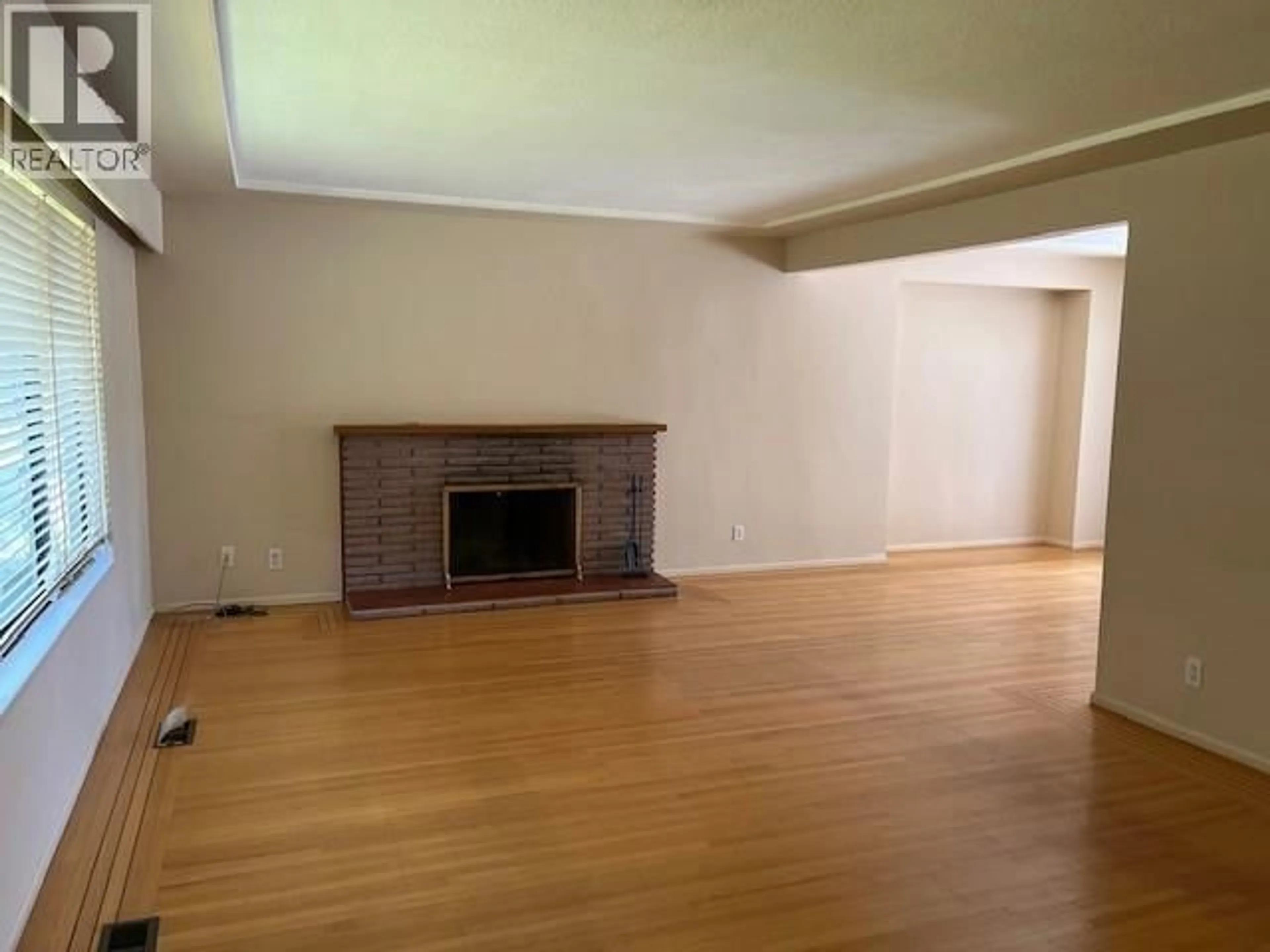 A pic of a room for 4840 PARKER STREET, Burnaby British Columbia V5C3E3