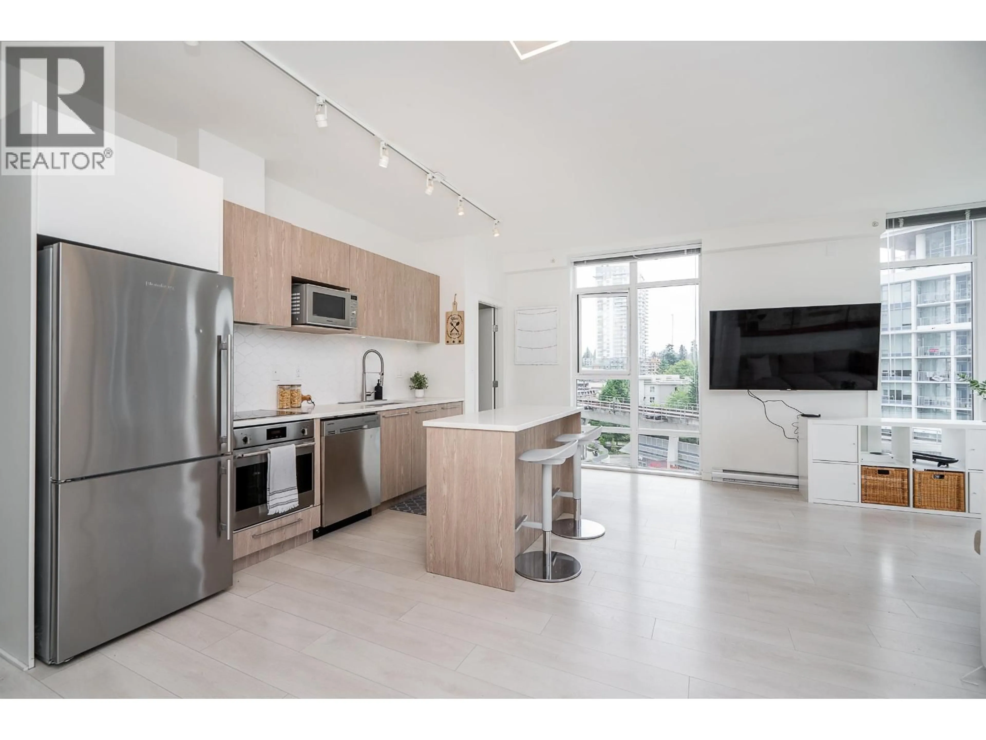 Open concept kitchen, unknown for 601 - 691 NORTH ROAD, Coquitlam British Columbia V3J0H9