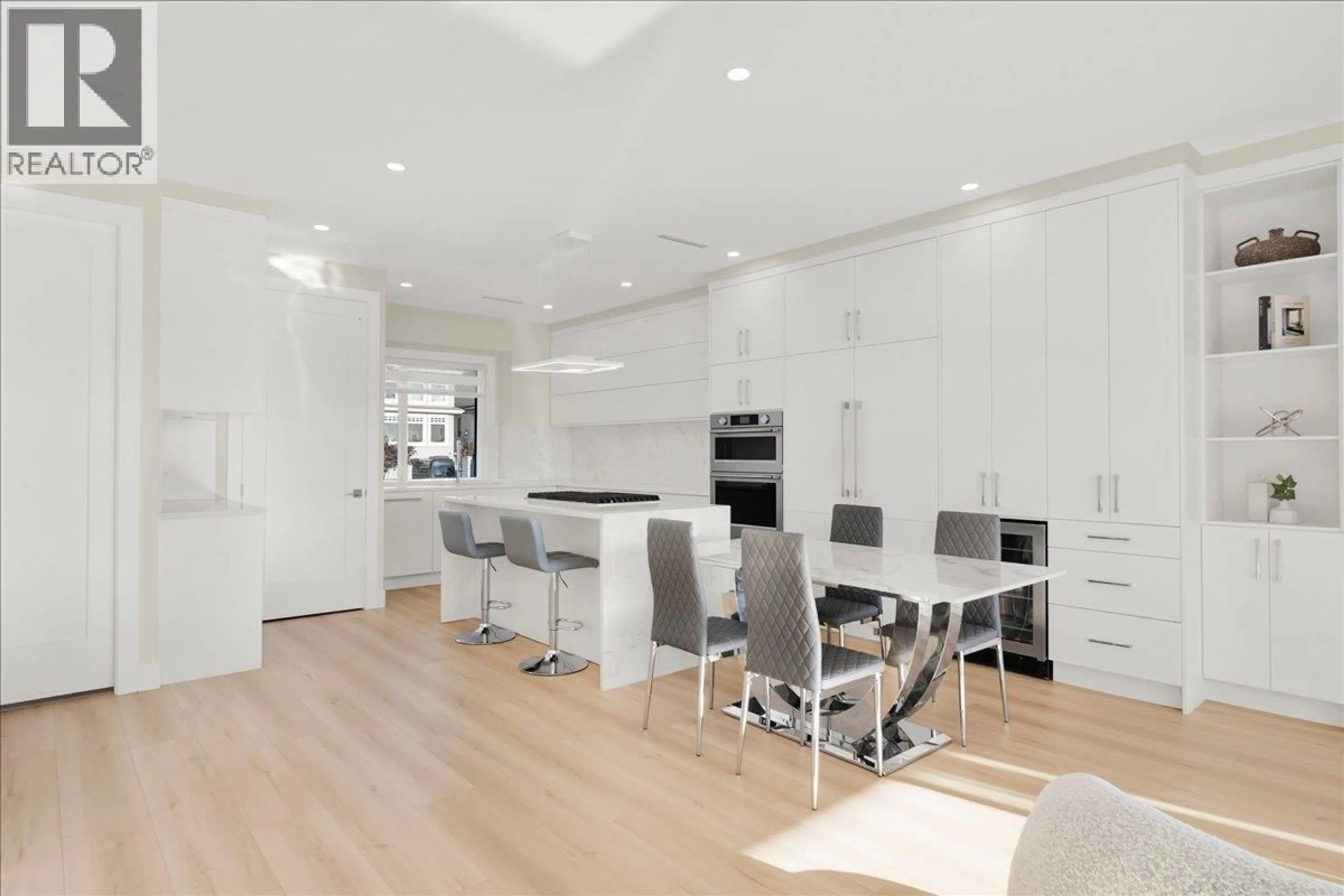 Open concept kitchen, unknown for 2 - 7275 RIDGE DRIVE, Burnaby British Columbia V5A1B4