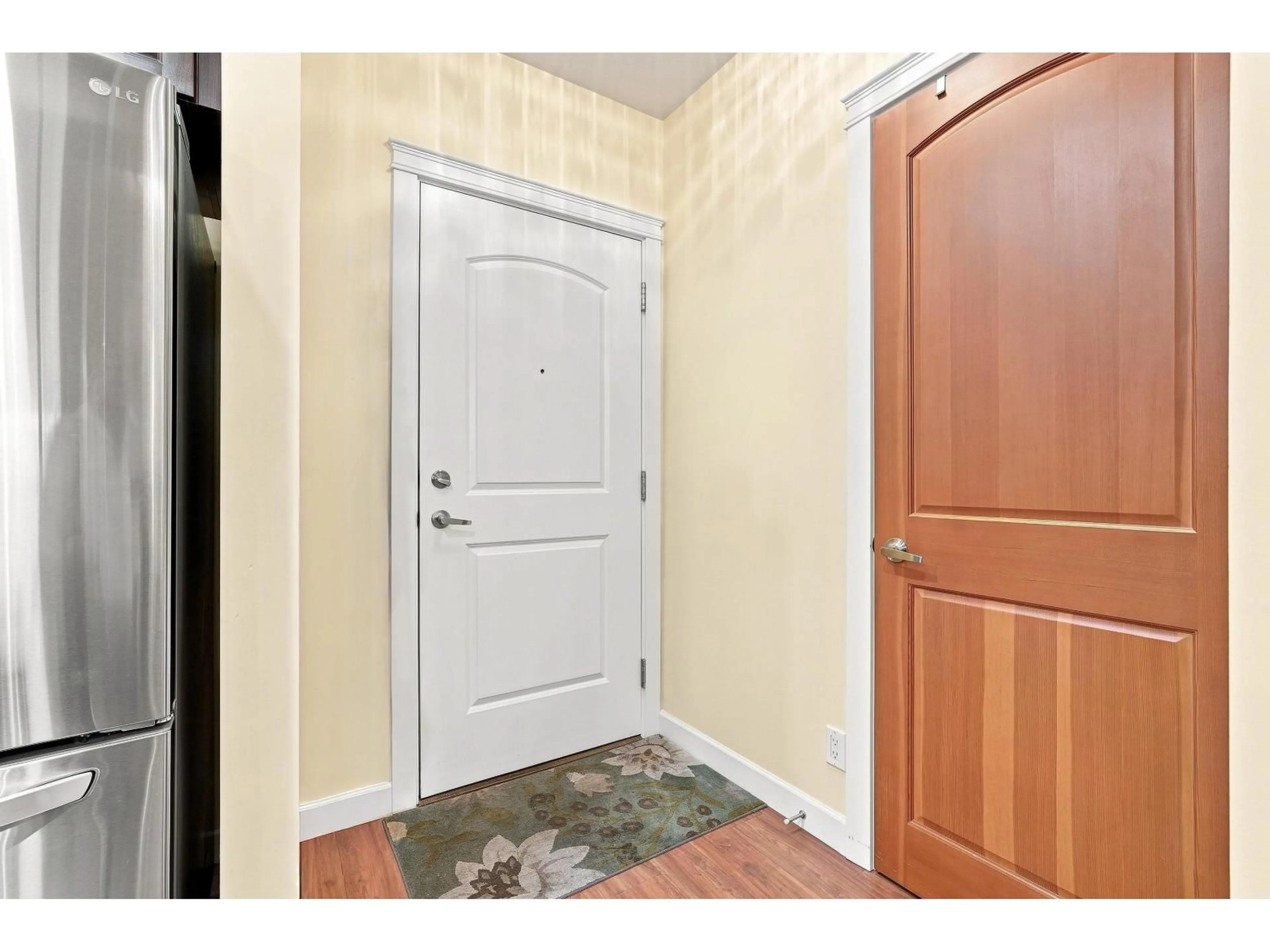 Indoor entryway for 102 - 8258 207A STREET, Langley British Columbia V2Y0N3